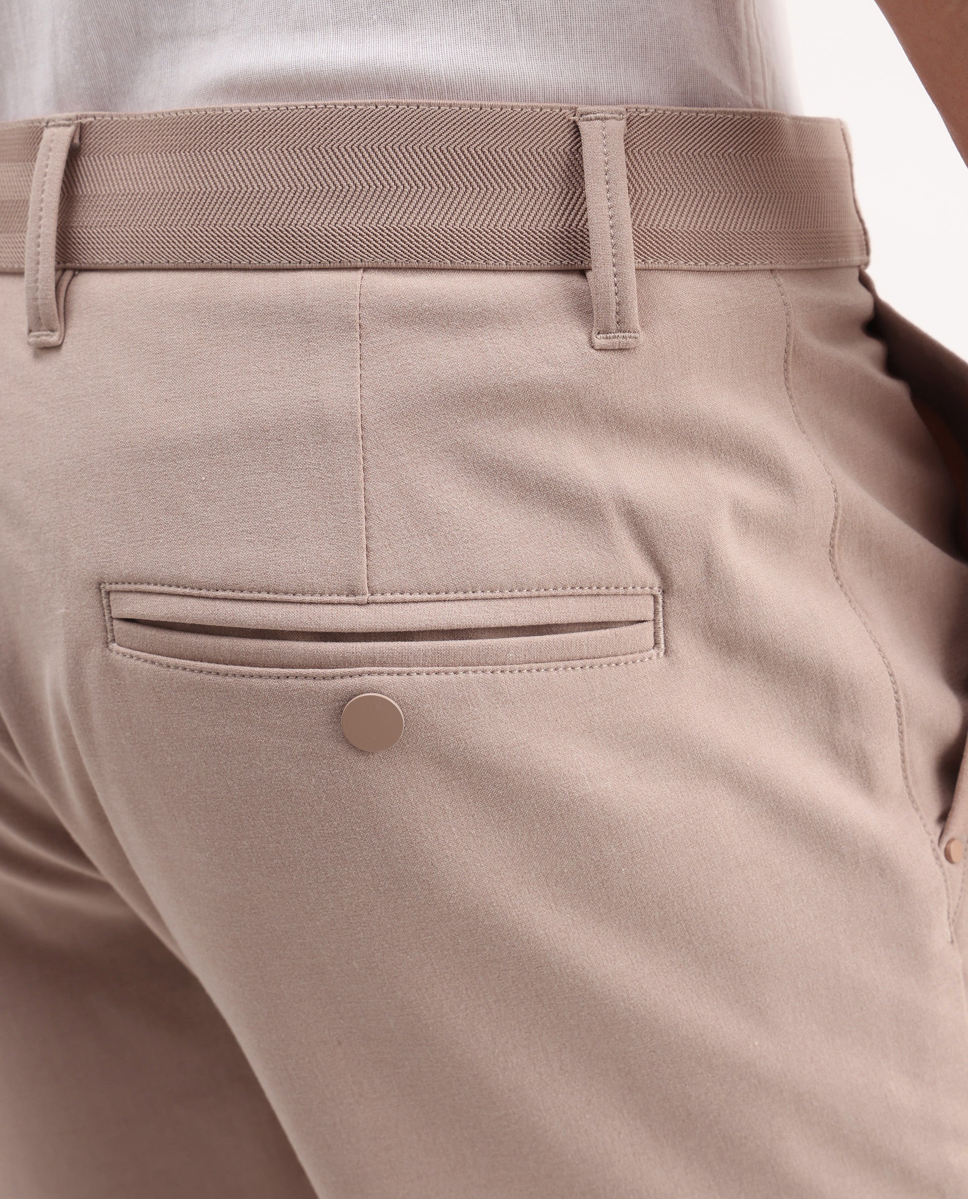Rare Rabbit Men's Drivo Peach Polyester Blend Plain Regular Fit Shorts - Image 6