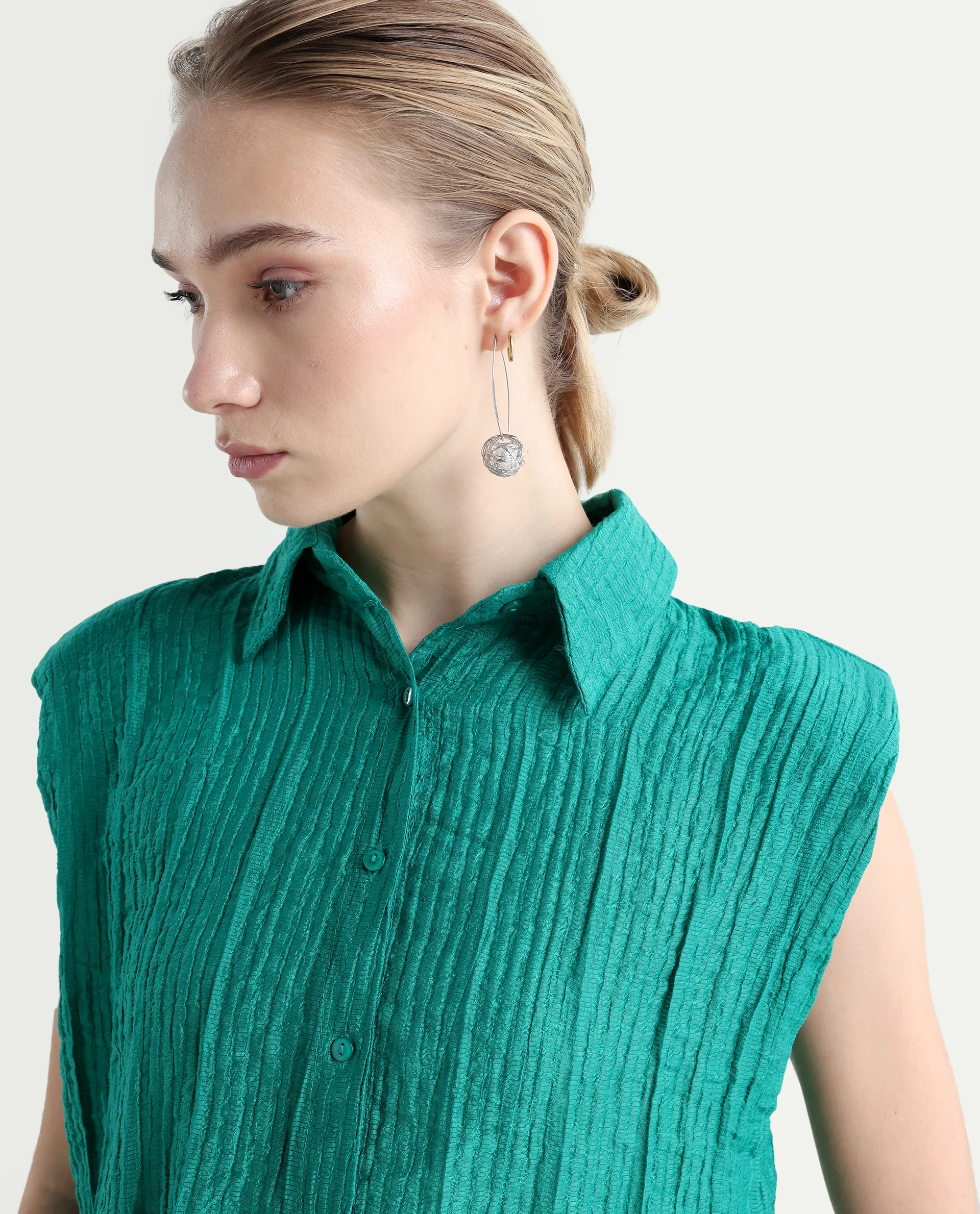 Rareism Women's Drummy Green Rayon Drop Collar Plain Sleeveless Regular Fit Top - Image 4