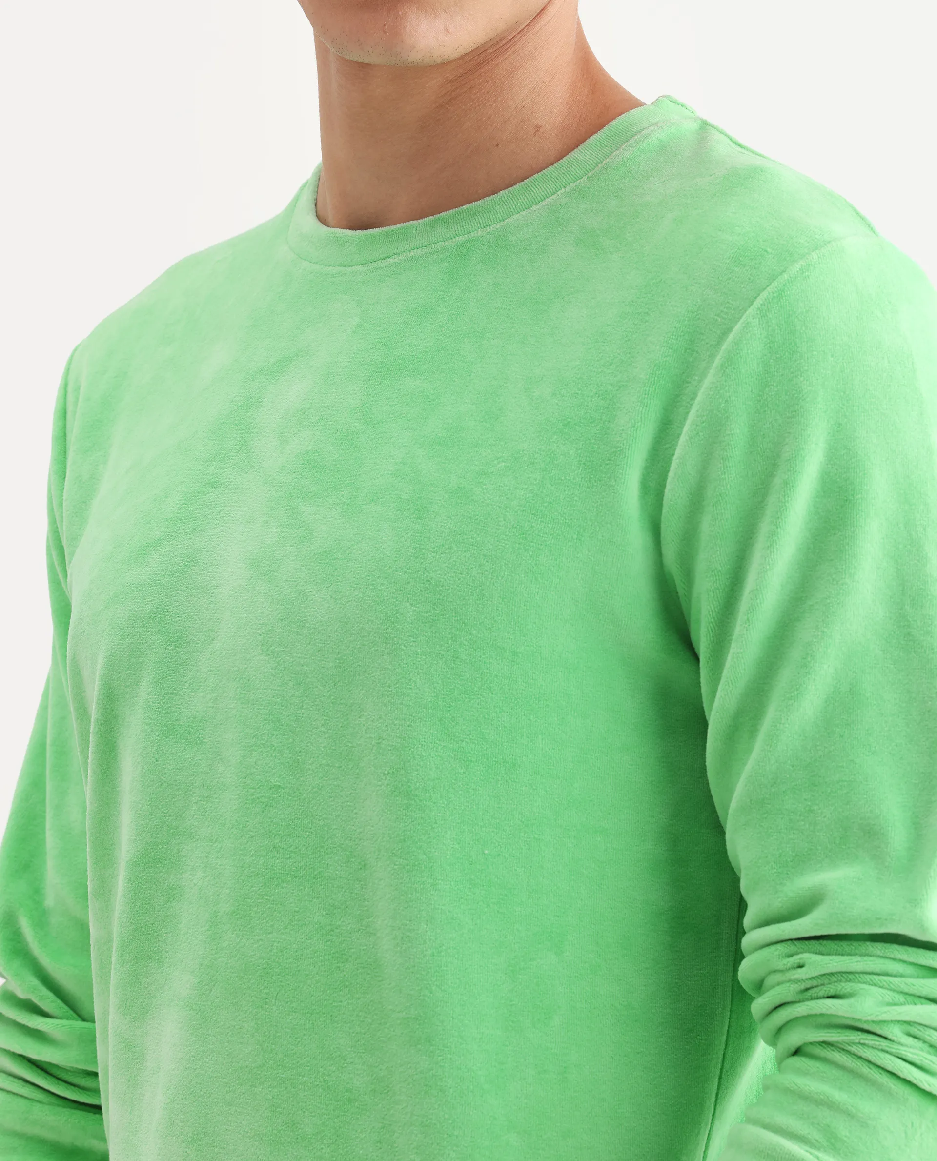 Rare Rabbit Men's Dube Green Velvet Plain Relaxed Fit Full Sleeve Crew Neck Sweatshirt - Image 4