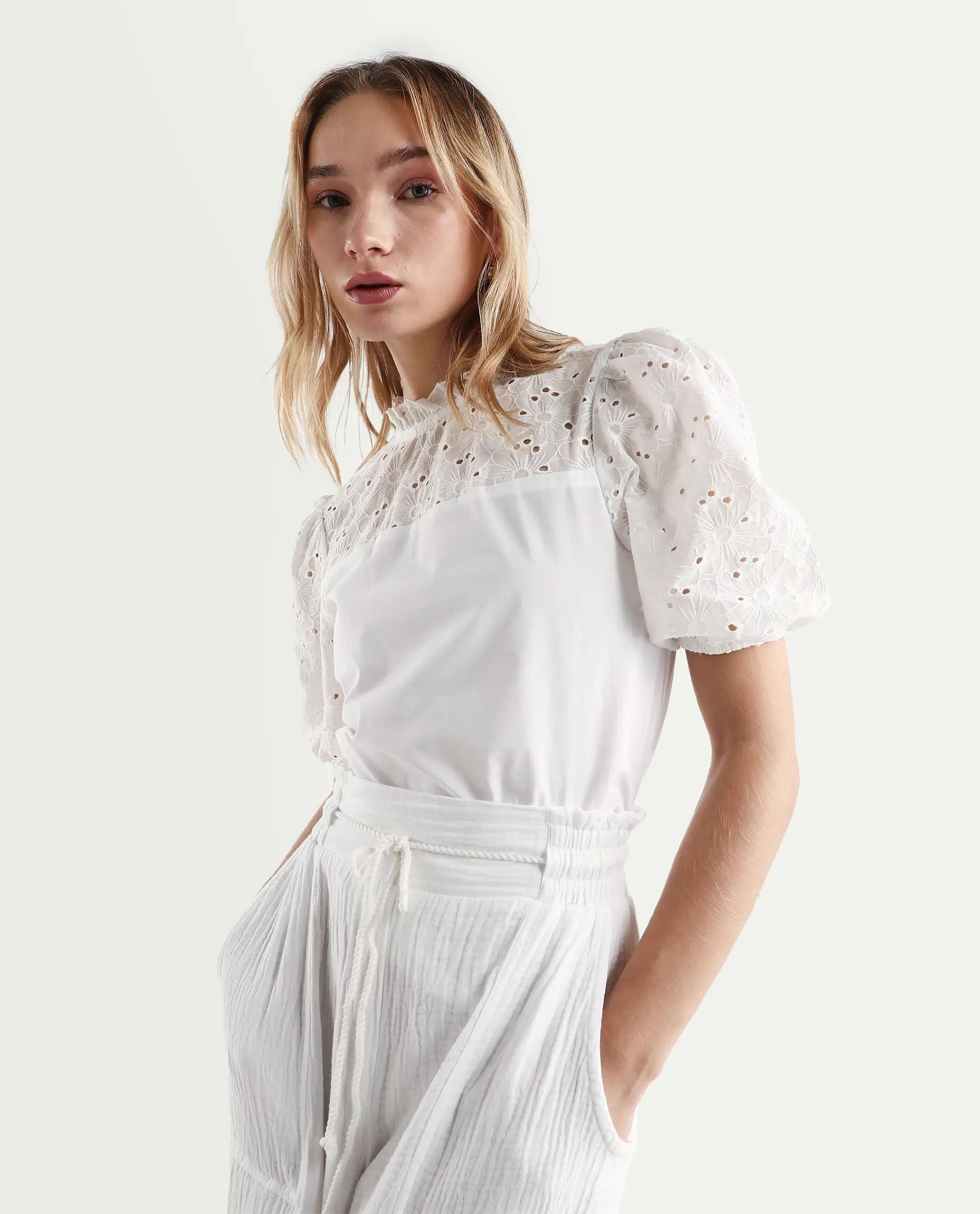 Rareism Women's Dunzon White Cotton Sweetheart Neck Plain Puff Sleeves Regular Fit Top