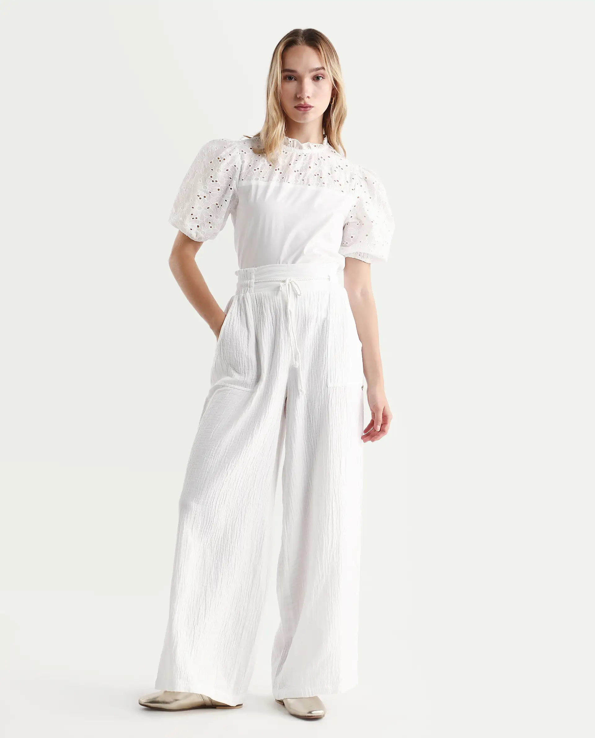 Rareism Women's Dunzon White Cotton Sweetheart Neck Plain Puff Sleeves Regular Fit Top - Image 2
