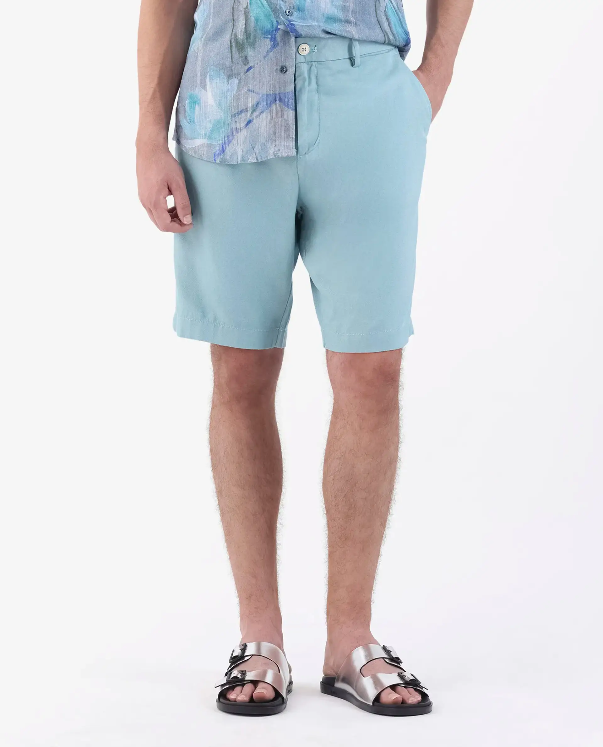 Rare Rabbit Men's Edam Turq Linen Blend Plain Relaxed Fit Shorts - Image 10