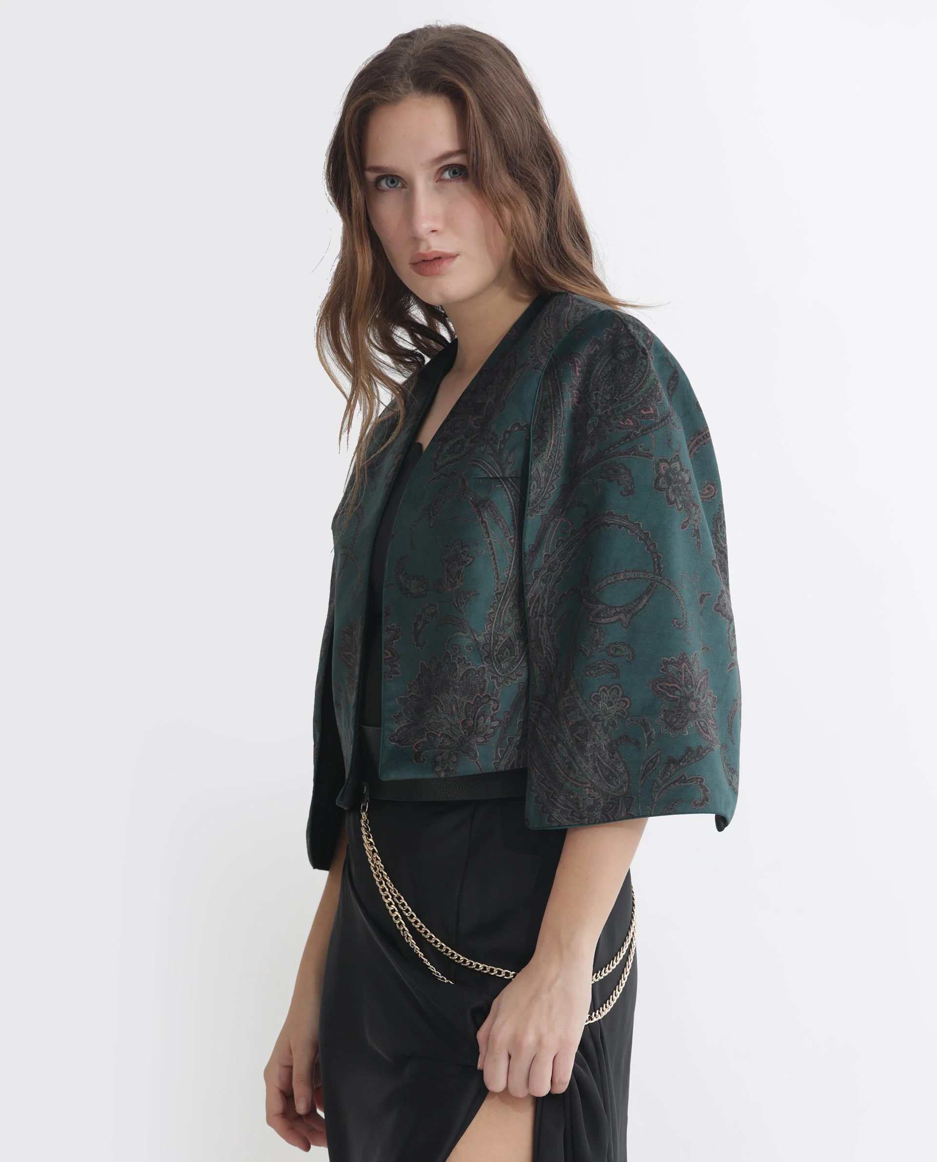 Rareism Women's Elani Green Velvet Collarless Floral Print Cape Sleeve Regular Fit Shrug - Image 5