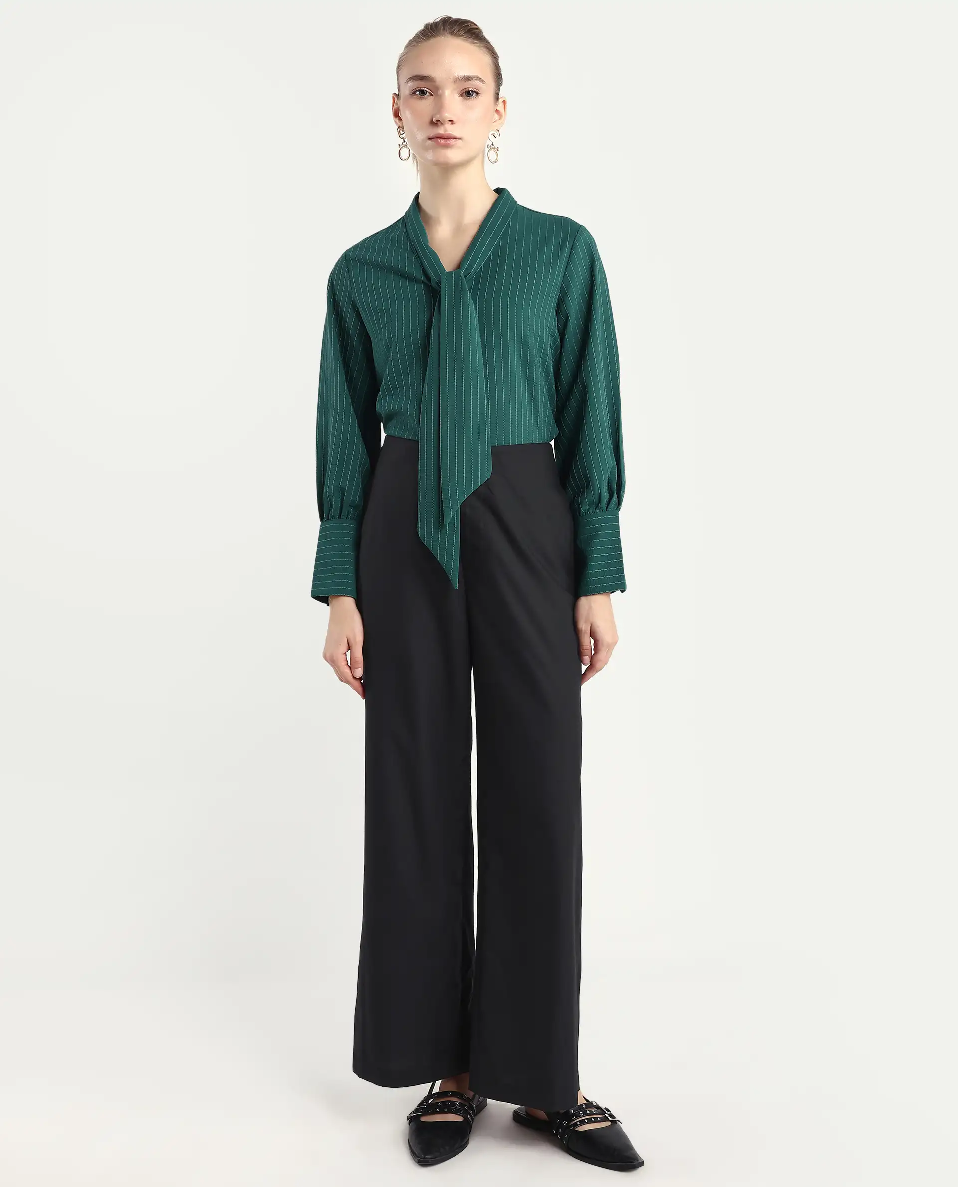 Rareism Women Elary Black Viscose Blend Button Closure Wide Leg Fit Plain Trouser - Image 3
