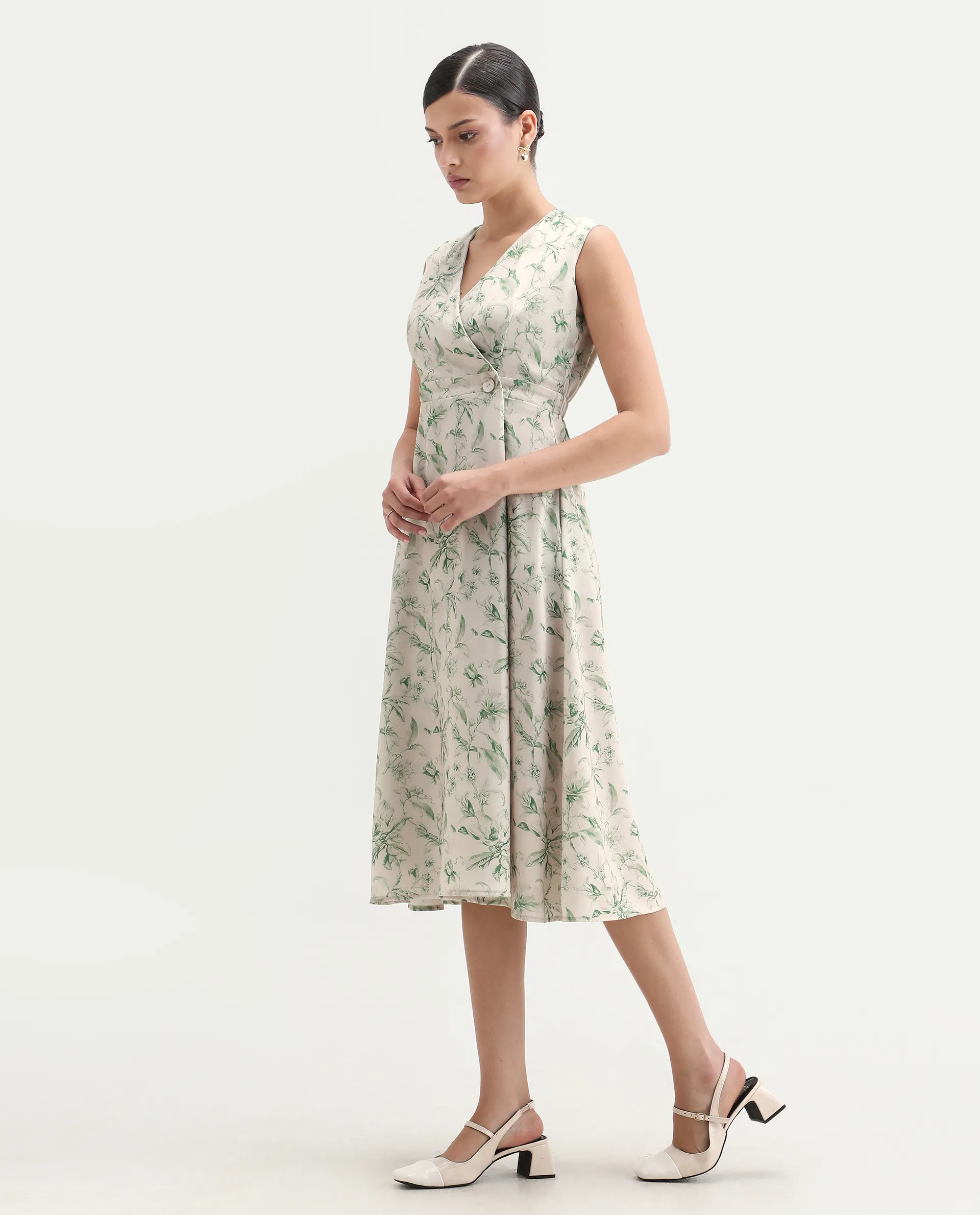 Rareism Women's Eleta Light Green Polyester V-Neck A-Line Floral Print Midi Dress - Image 6