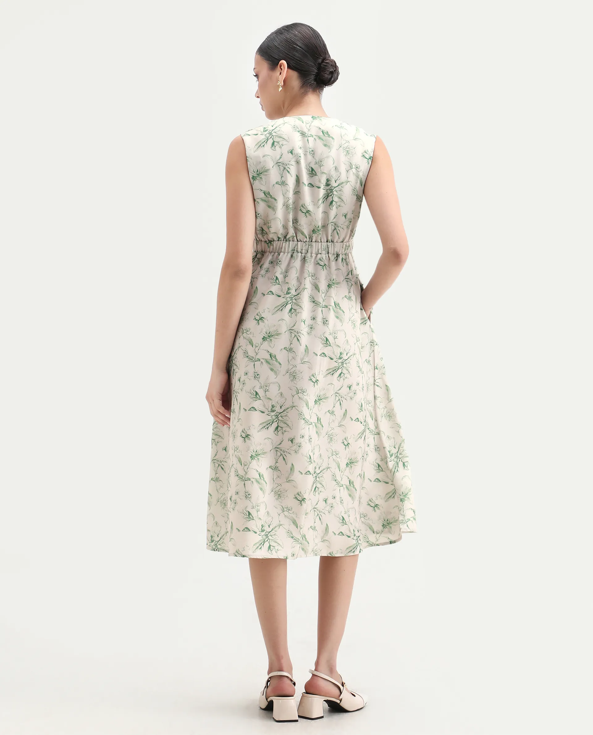 Rareism Women's Eleta Light Green Polyester V-Neck A-Line Floral Print Midi Dress - Image 7
