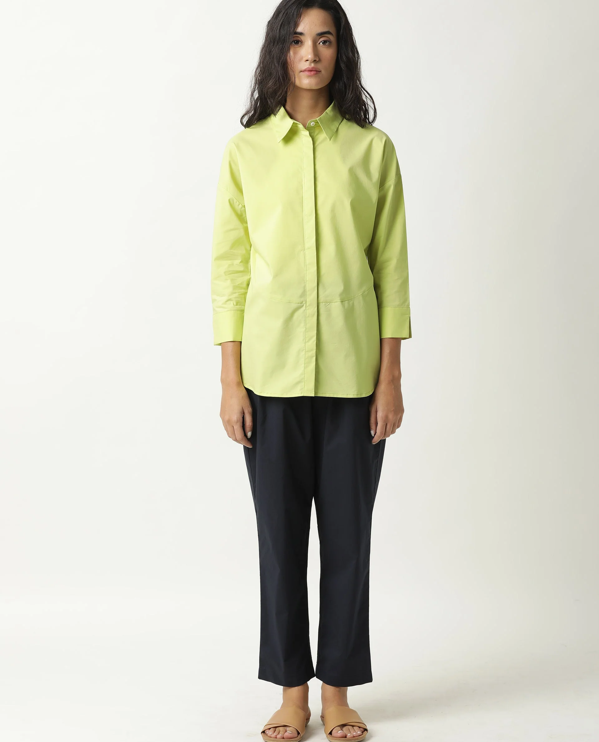 Rareism Women's Eleven Green Spread Collar Plain Knee Length Tailored Top - Image 2