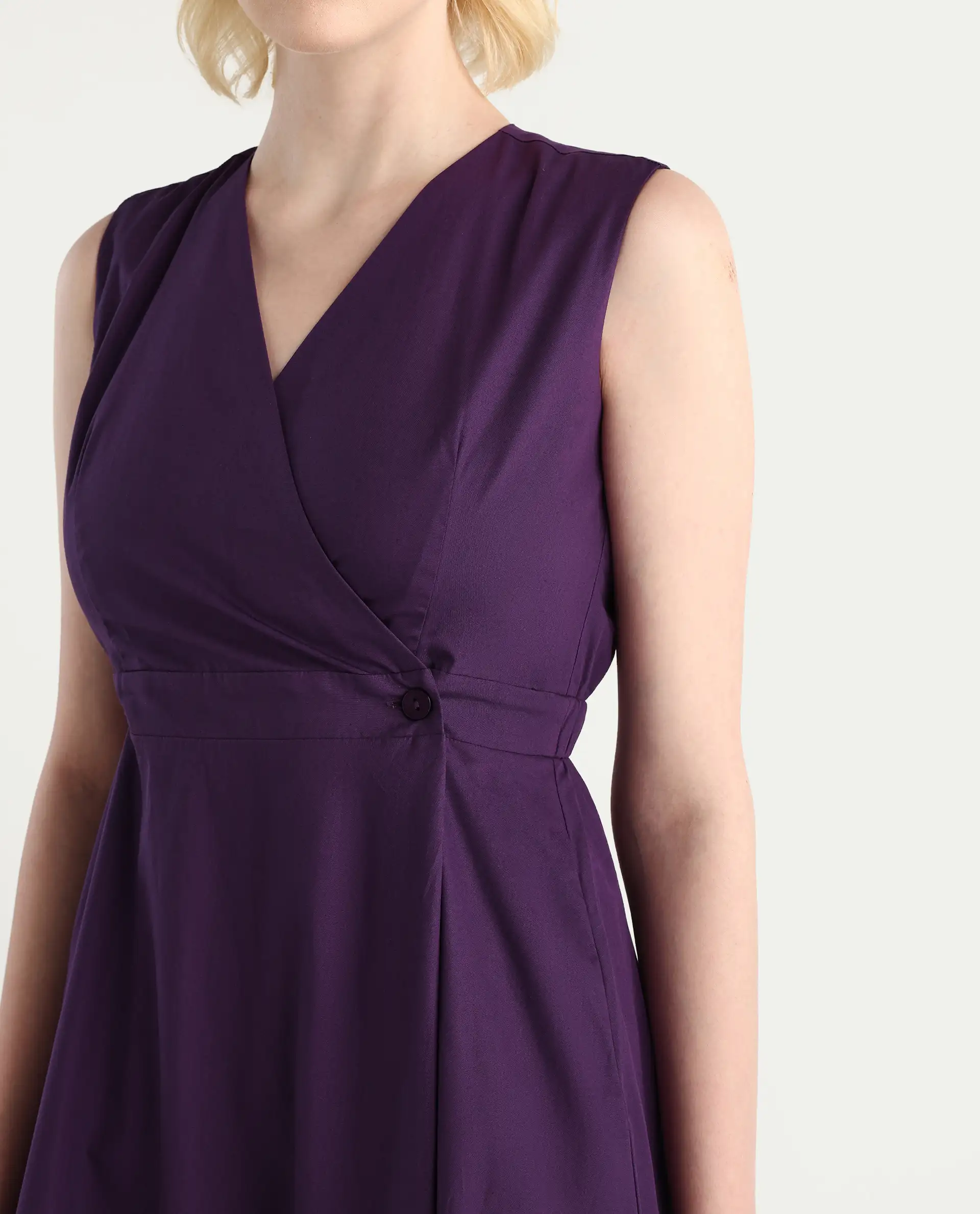 Rareism Women's Elmos Purple Cotton Sleeveless V-Neck A-Line Fit Plain Midi Dress - Image 4