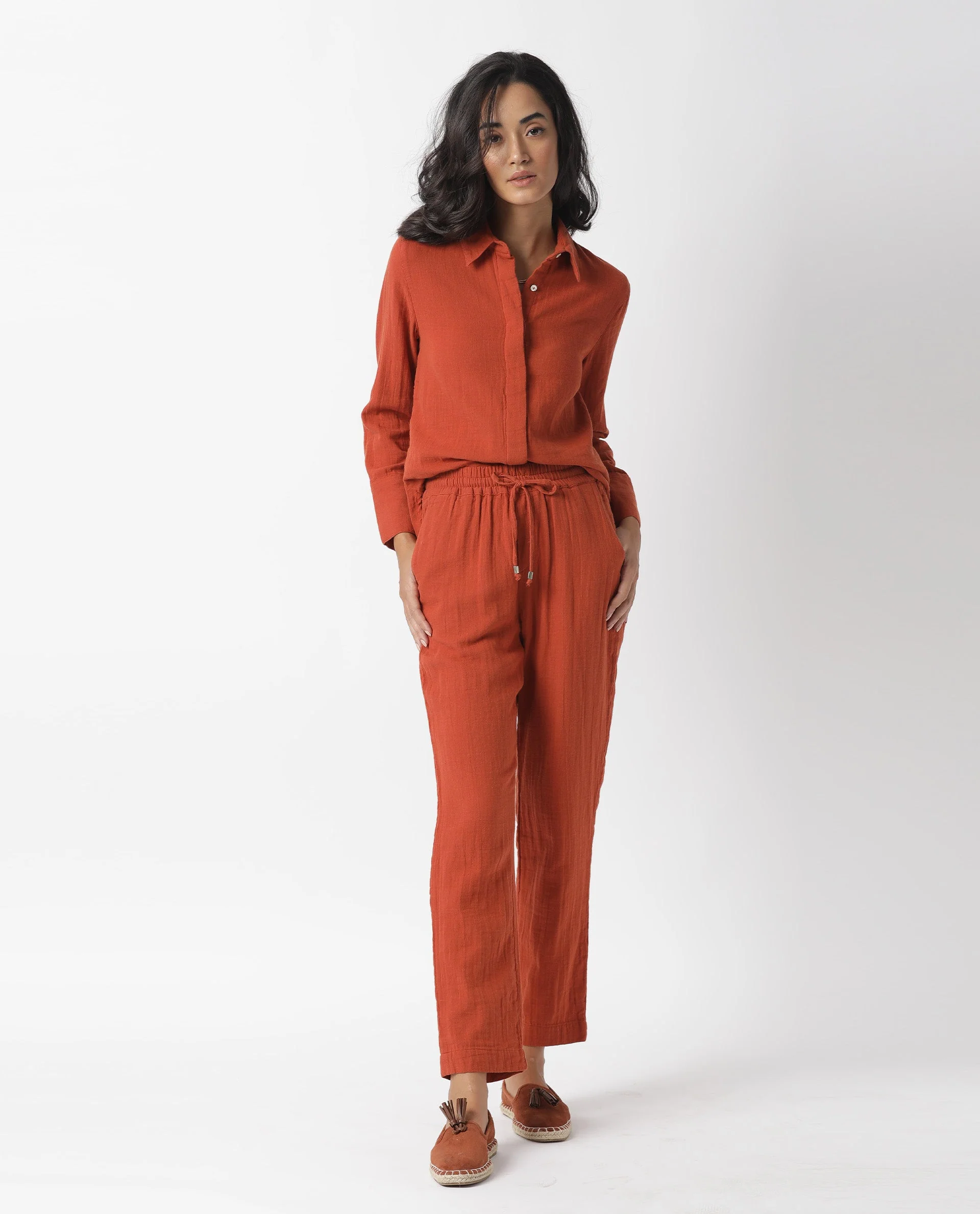 Rareism Women's Elo Rust Cotton Plain Ankle Length Regular Fit Trouser - Image 5