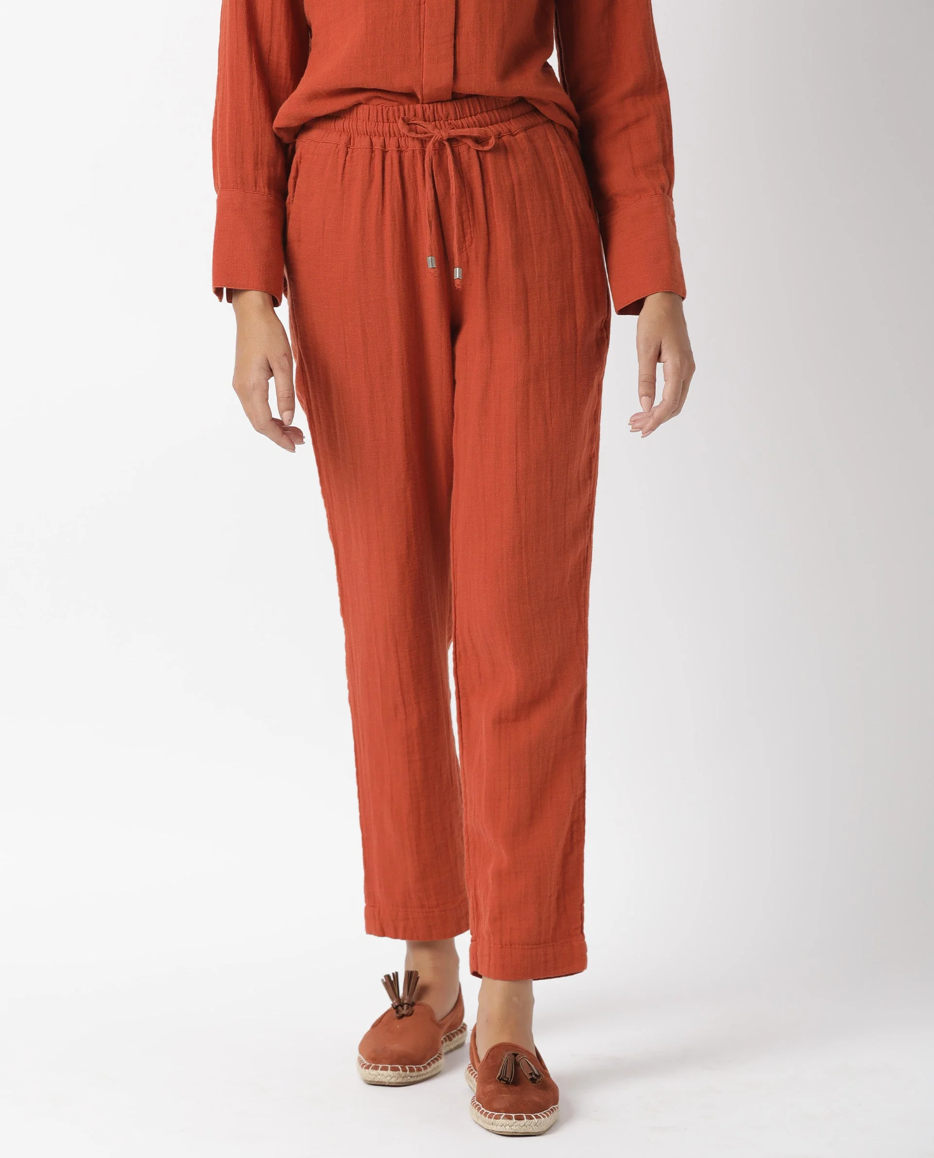 Rareism Women's Elo Rust Cotton Plain Ankle Length Regular Fit Trouser - Image 8