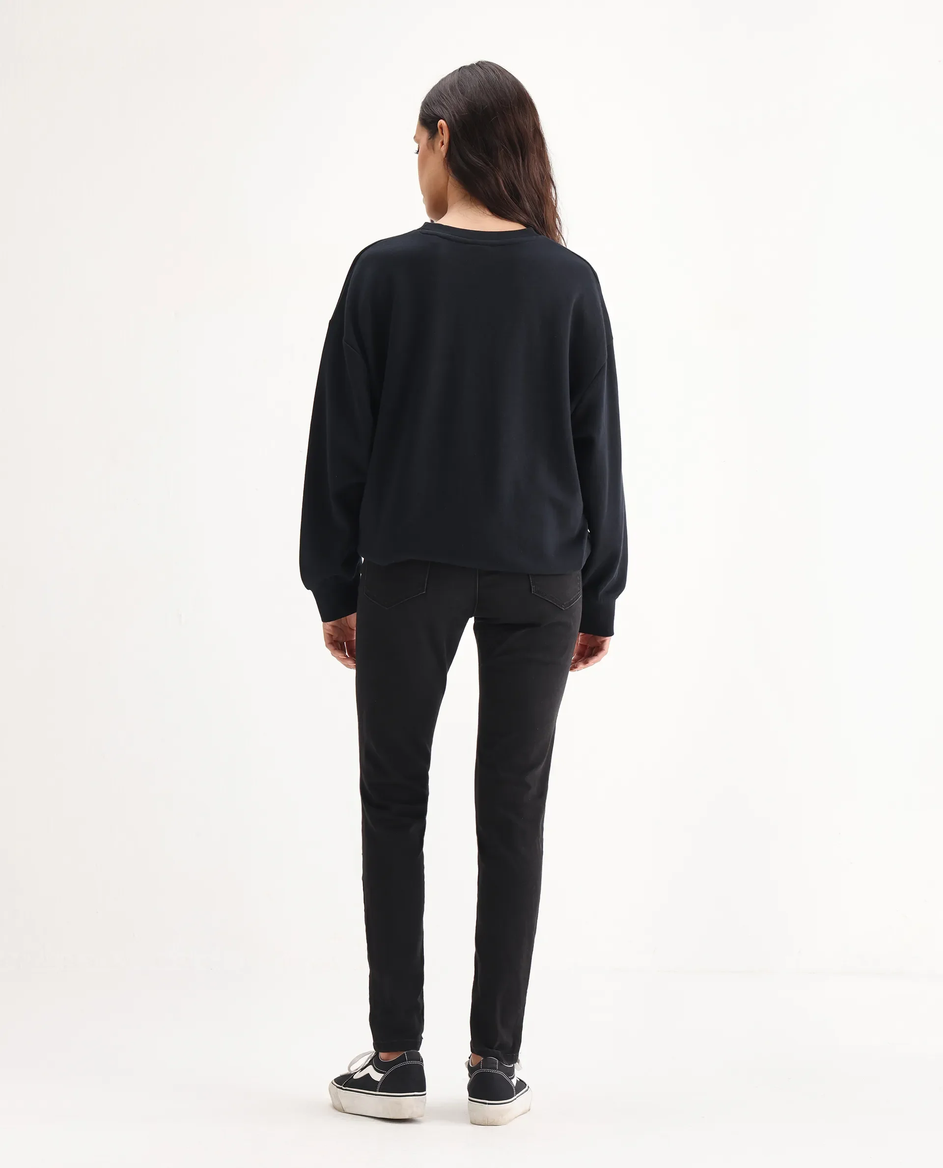 Rareism Women's Emerald Black Cotton Blend Plain Ankle Length Slim Fit Jeans - Image 9