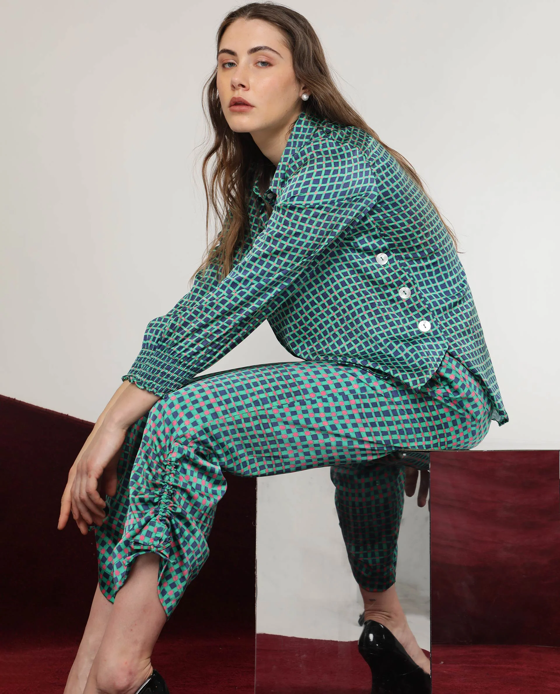 Rareism Women's Emileo Green Polyester Spread Collar Geometric Print Relaxed Fit Top - Image 8