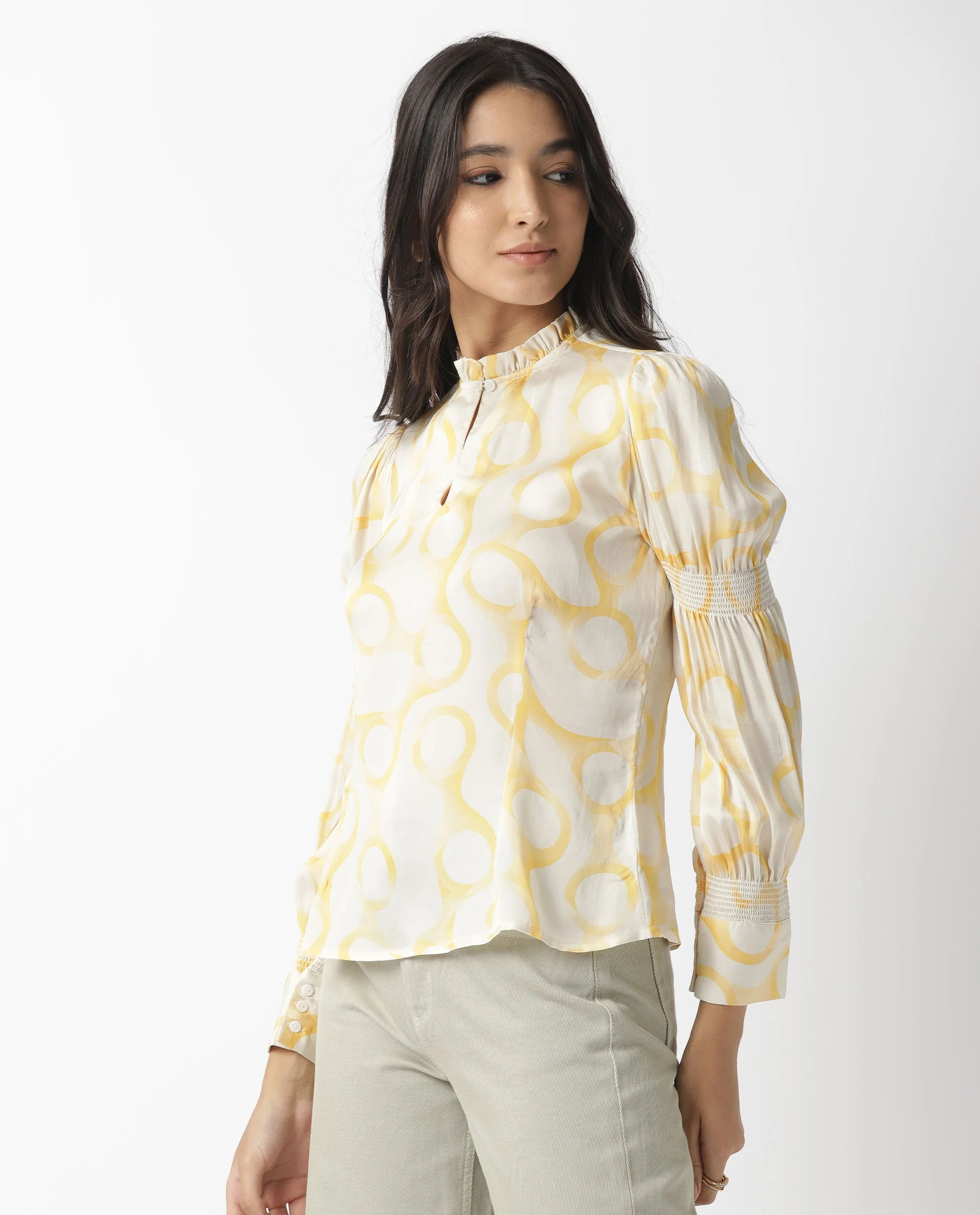 Rareism Women's Emm Offwhite Modal Blend Sweetheart Neck Printed Ruffled Sleeve Slim Fit Top - Image 6