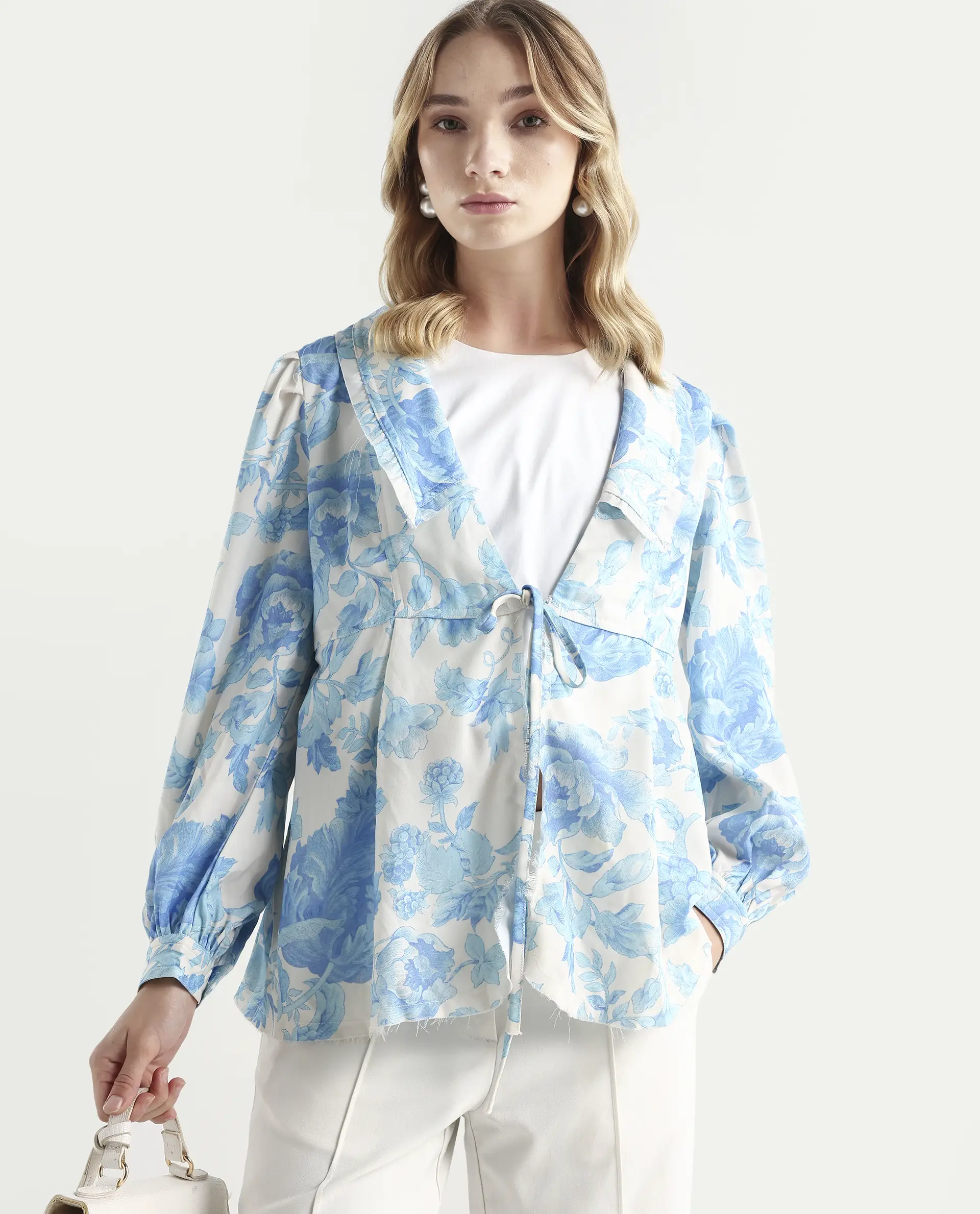 Rareism Women's Enstar Light Blue Polyester V-Neck Floral Print Balloon Sleeve Relaxed Fit Top - Image 3