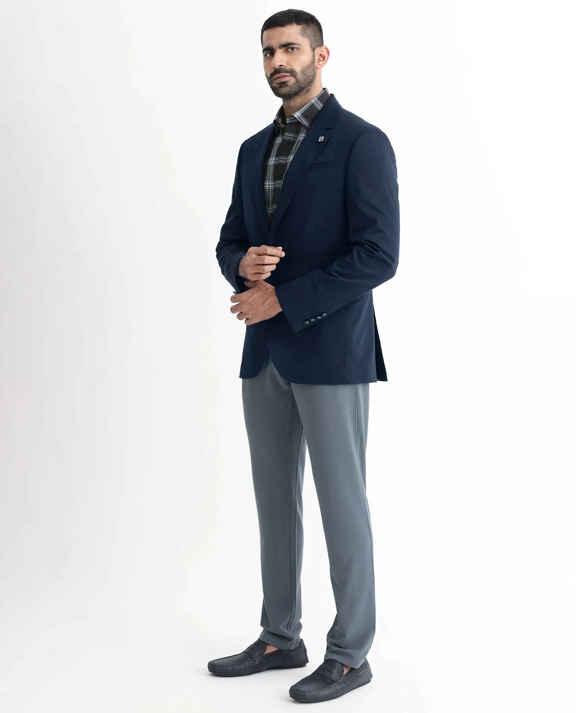 Rare Rabbit Men's Envest Dark Navy Polyester Plain Tailored Fit Full Sleeve Lapel Neck Blazer - Image 4