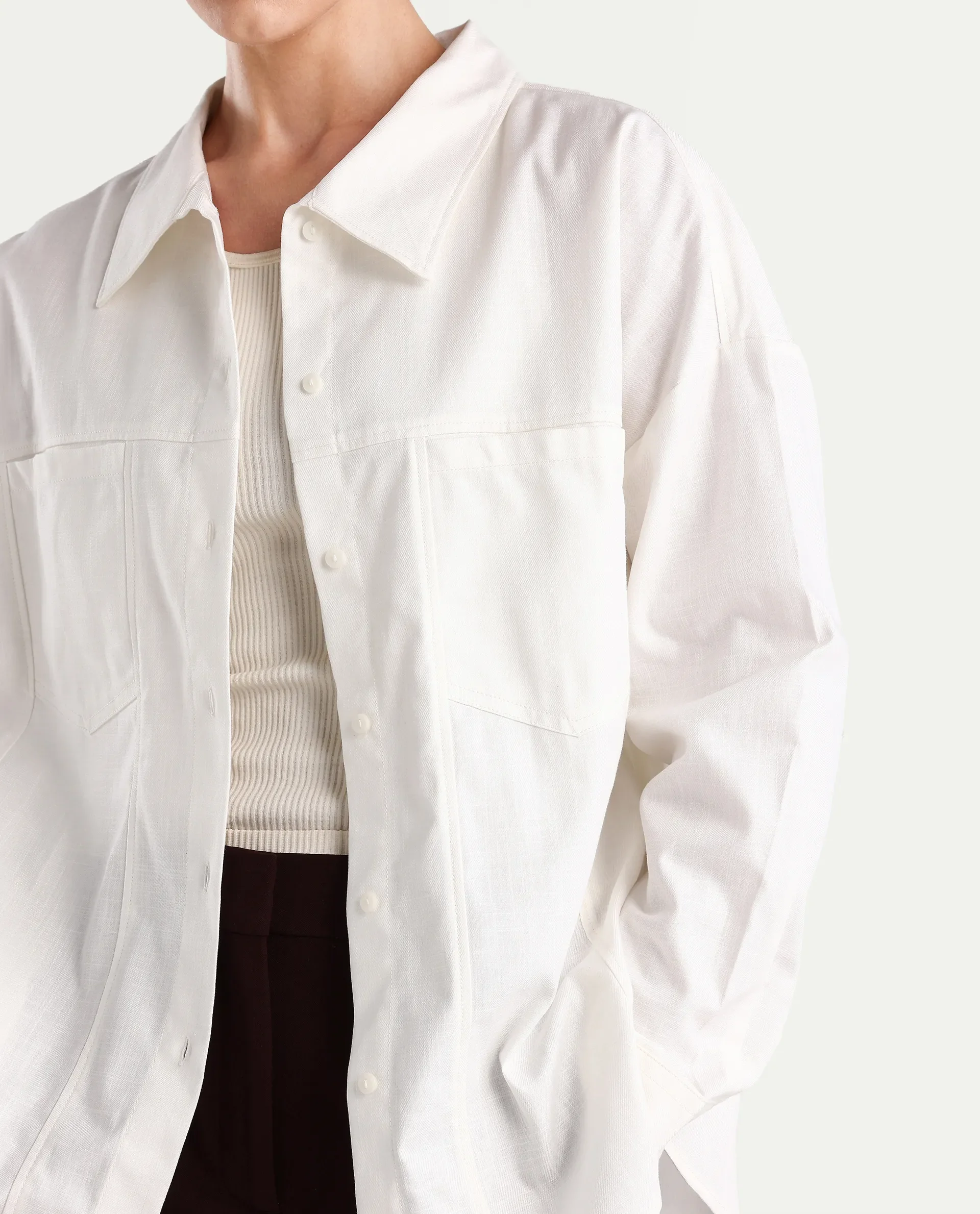 Rareism Women's Epili White Cotton Collared Plain Cuffed Sleeve Boxy Fit Shacket - Image 4