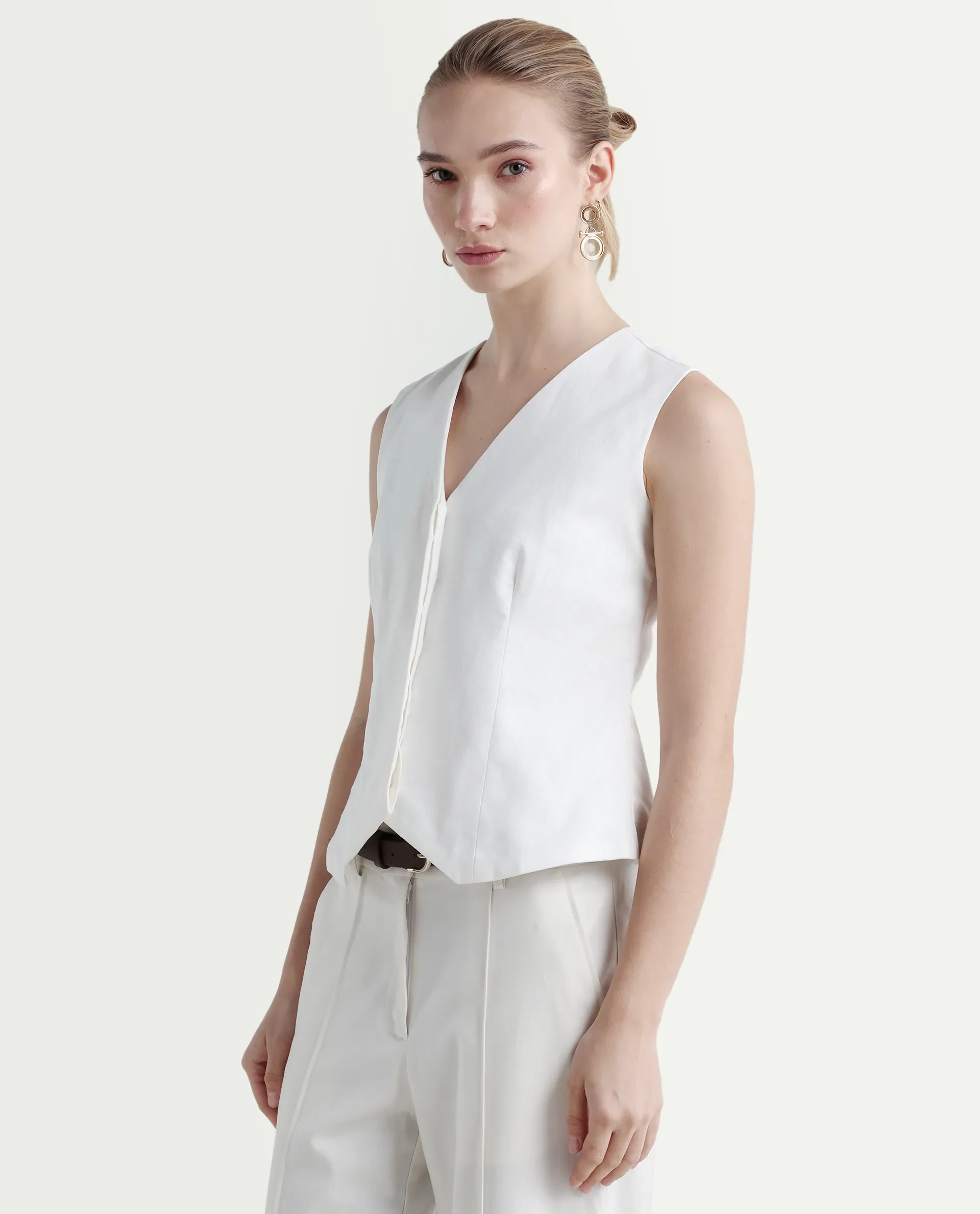 Rareism Women's Epilic White Cotton V-Neck Plain Sleeveless Regular Fit Waist Coat - Image 5