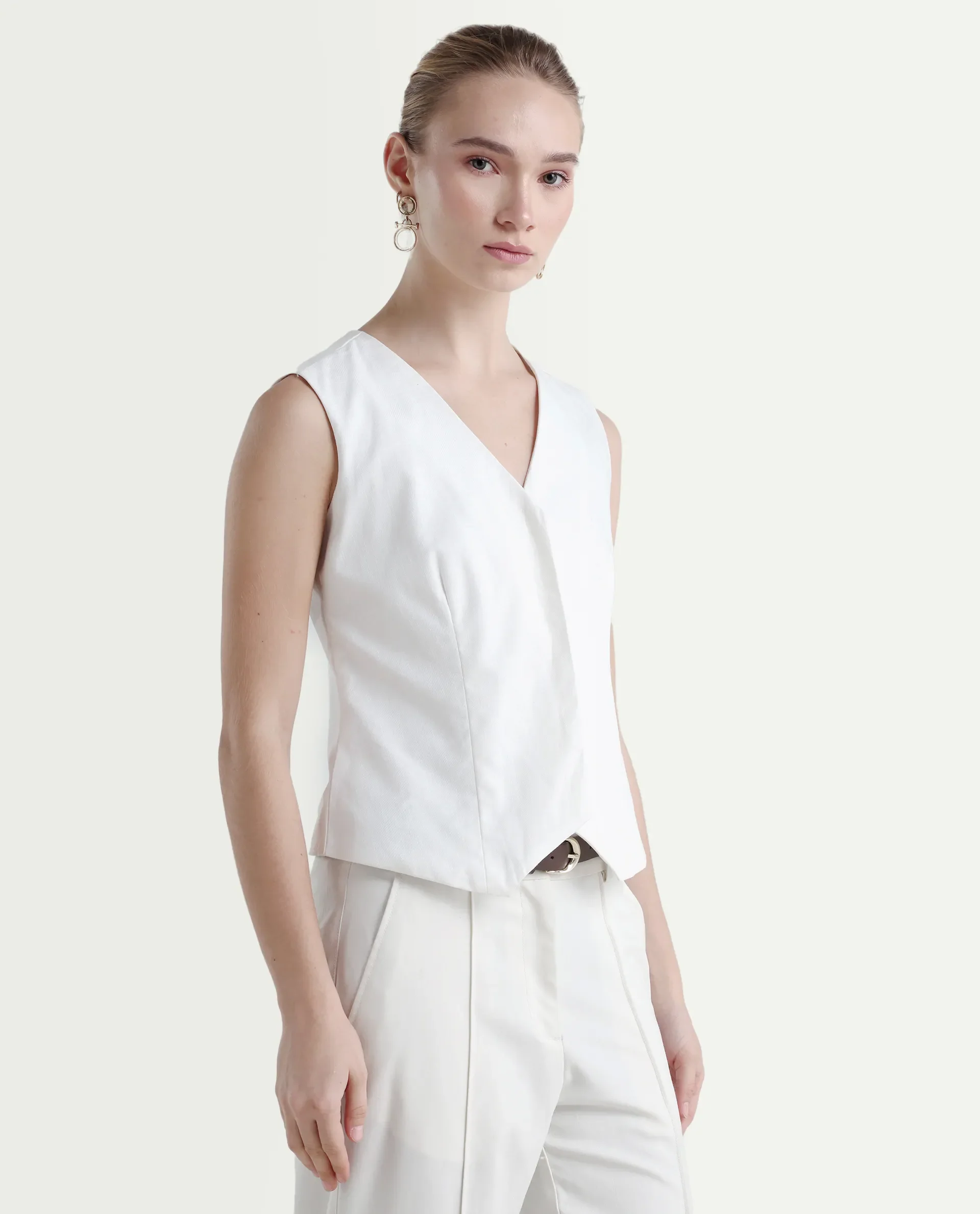 Rareism Women's Epilic White Cotton V-Neck Plain Sleeveless Regular Fit Waist Coat - Image 6
