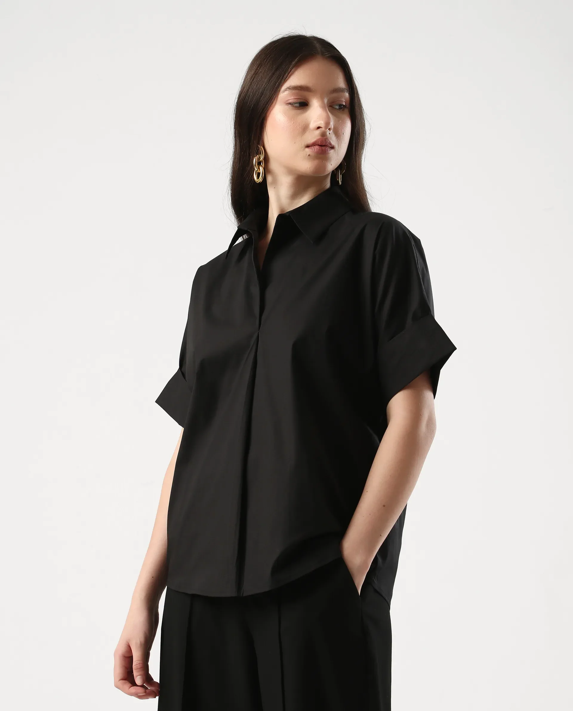 Rareism Women's Episo Black Cotton Blend Plain Extended Sleeves Boxy Fit Top - Image 3
