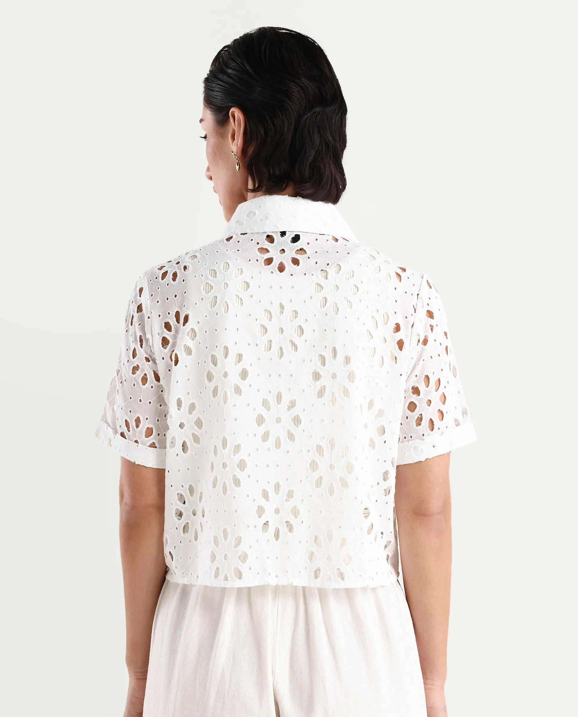 Rareism Women's Epoch White Cotton Collared Plain Crop Regular Fit Shirt - Image 7