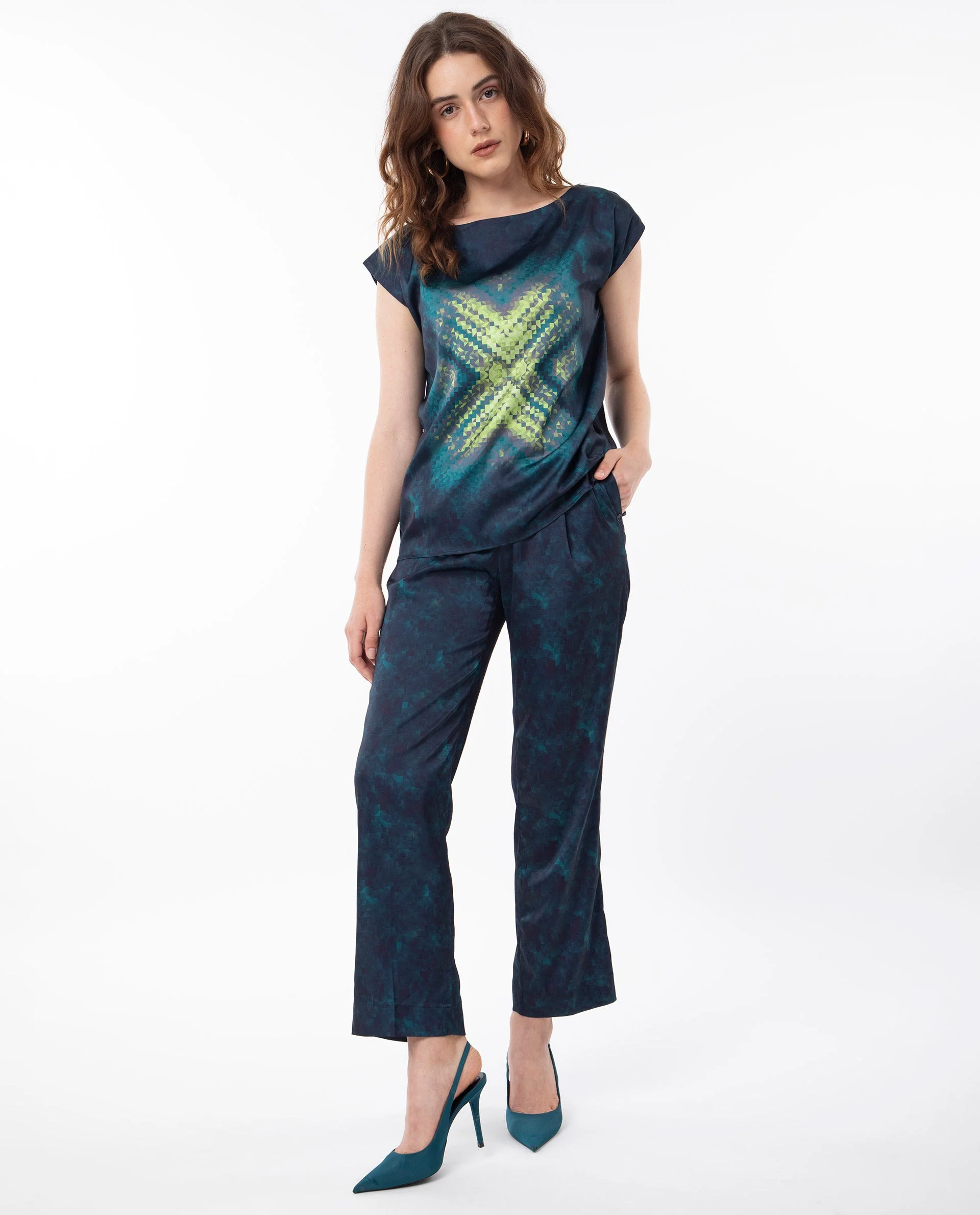 Rareism Women's Erent Blue Polyester Abstract Print Ankle Length Relaxed Fit Trouser