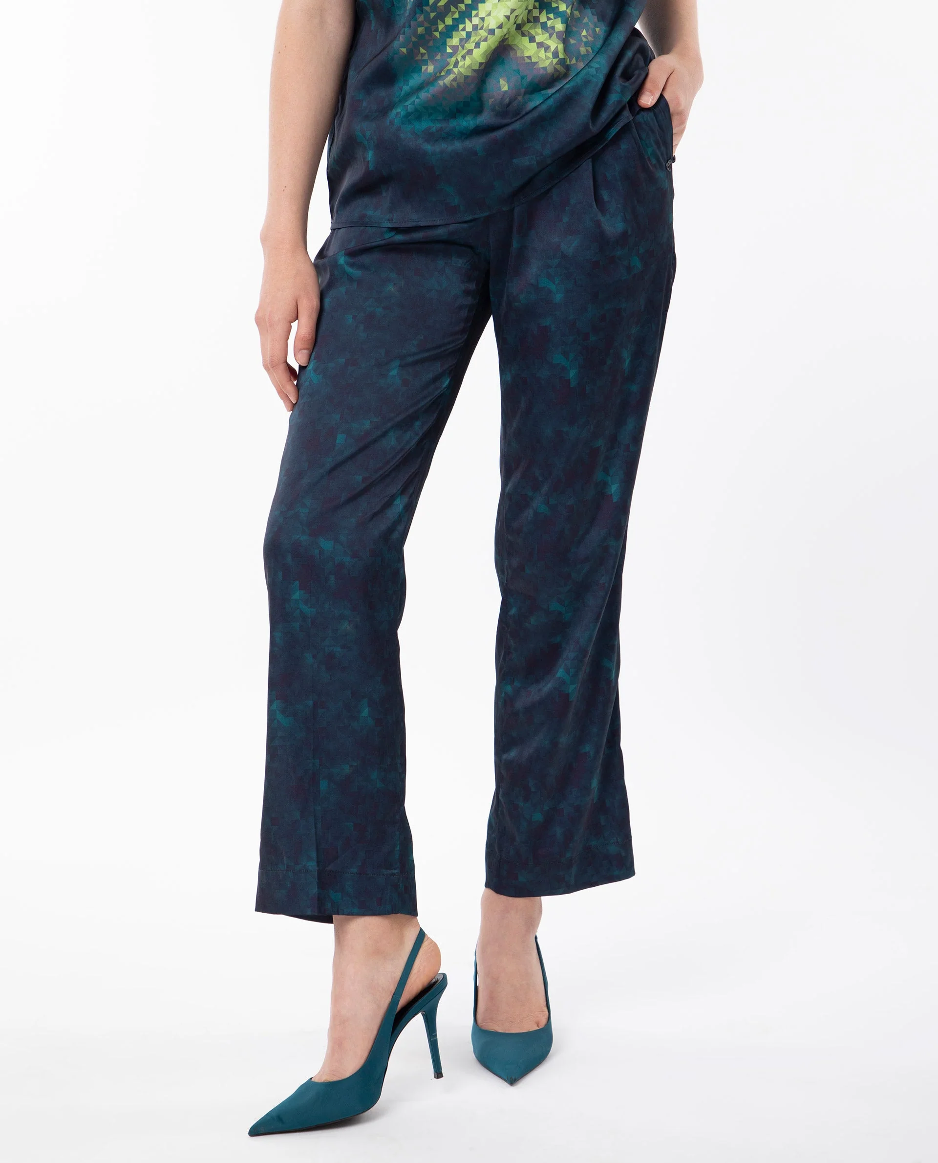 Rareism Women's Erent Blue Polyester Abstract Print Ankle Length Relaxed Fit Trouser - Image 5