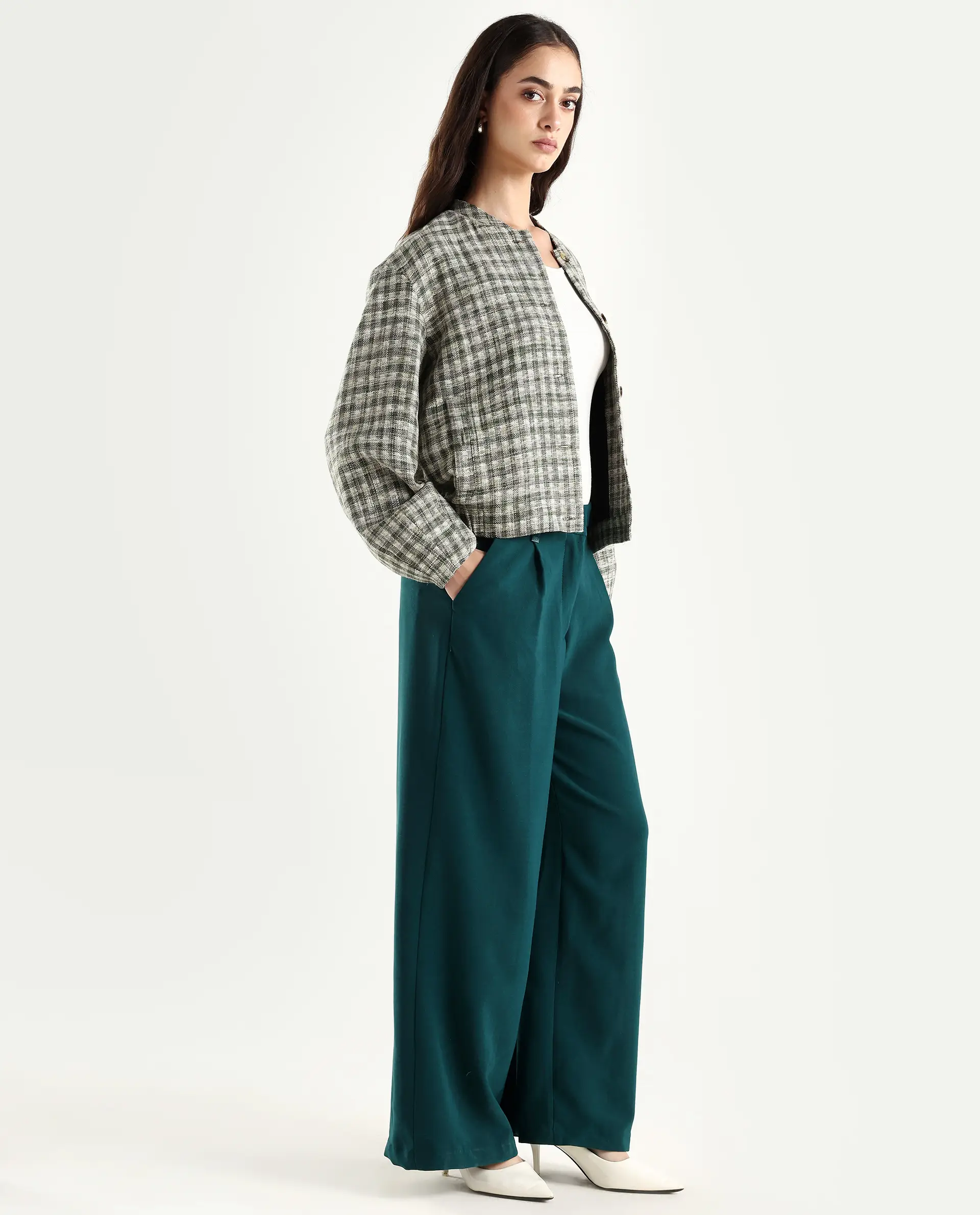 Rareism Women's Erica Green Polyester Blend Plain Ankle Length Wide Trouser - Image 6