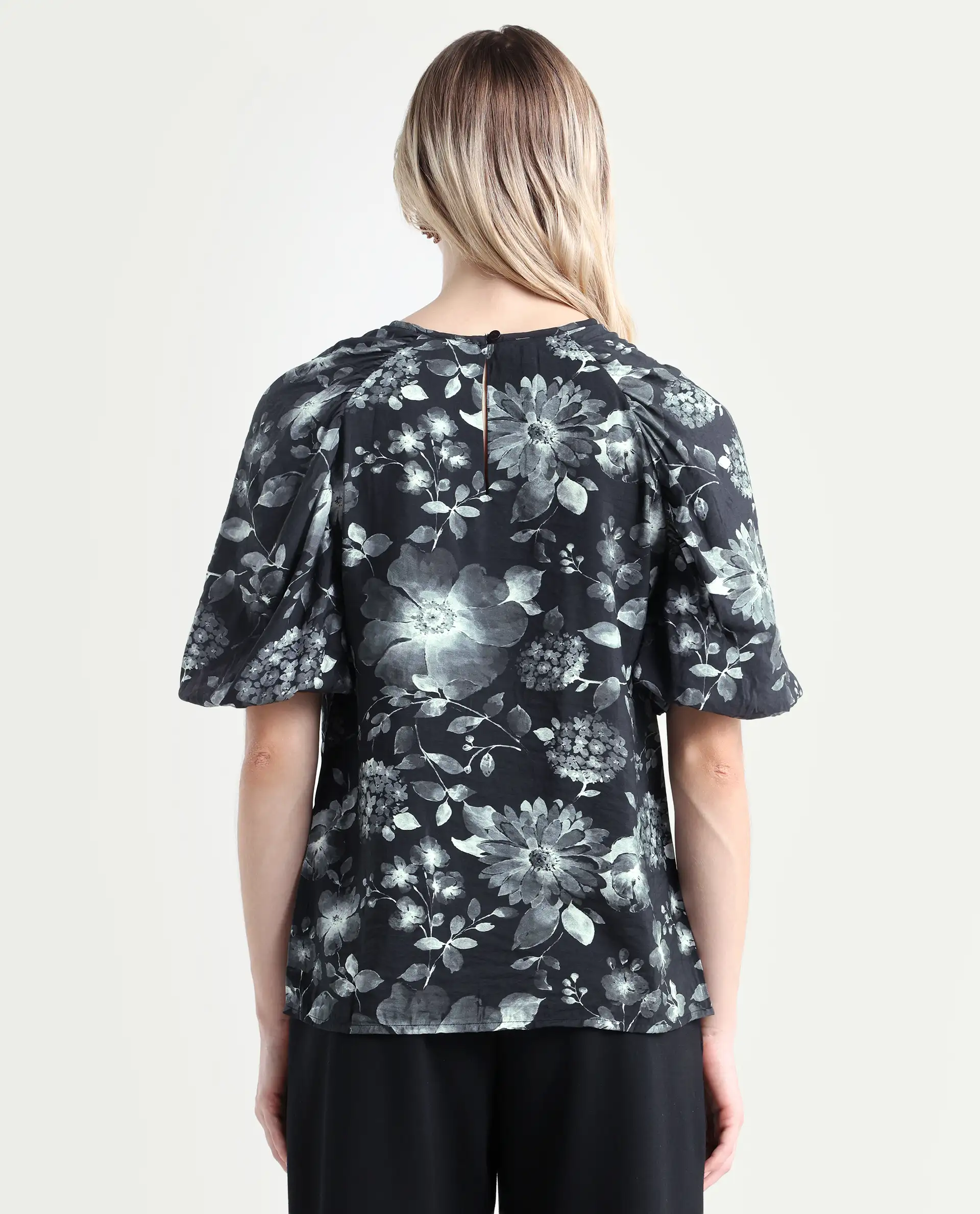 Rareism Women's Esme Black Viscose Crew Neck Floral Print Puff Sleeves Crop Regular Fit Top - Image 7