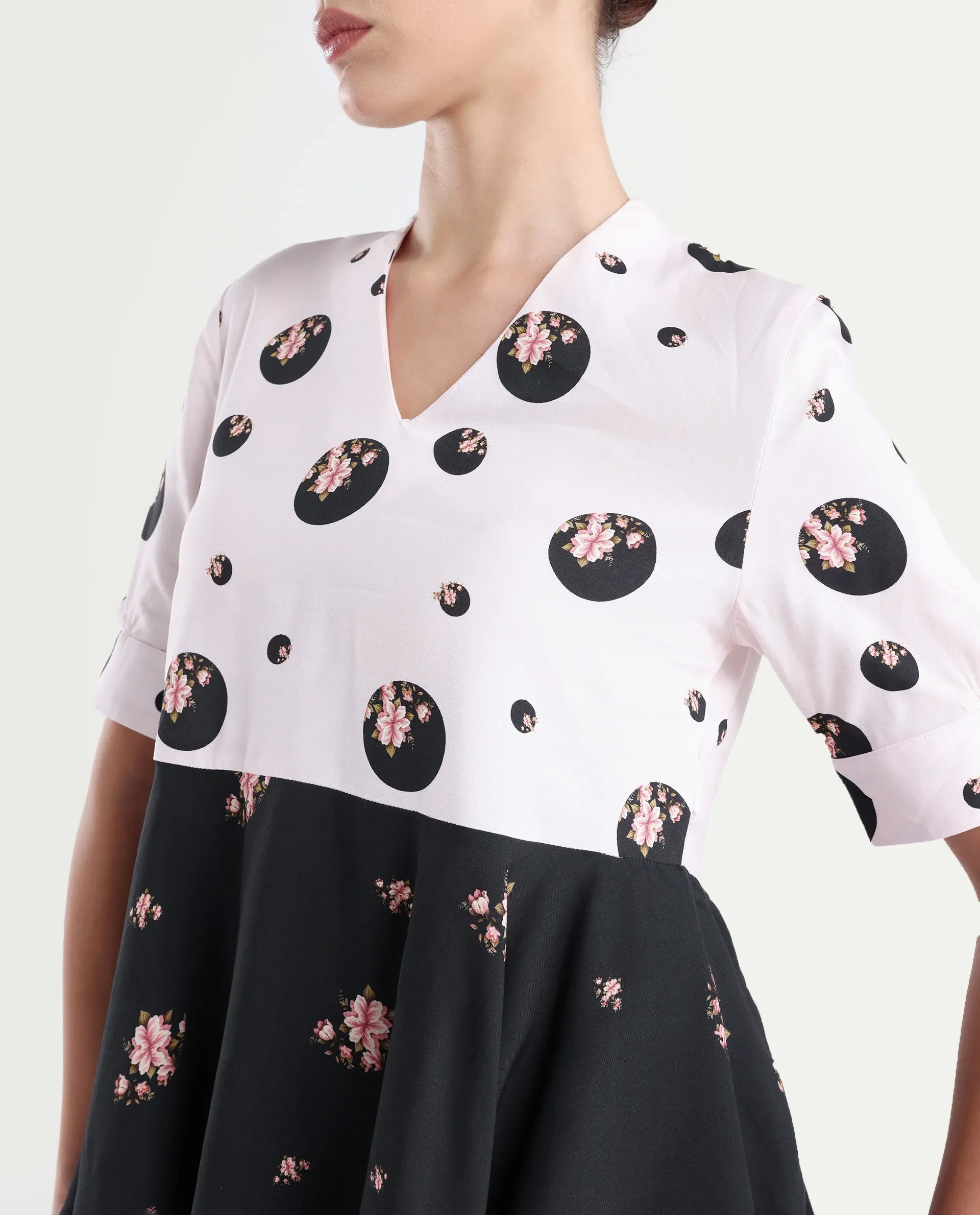 Rareism Women's Euphoria Light Pink Polyester V-Neck Polka Print Cuffed Sleeve Regular Fit Top - Image 4