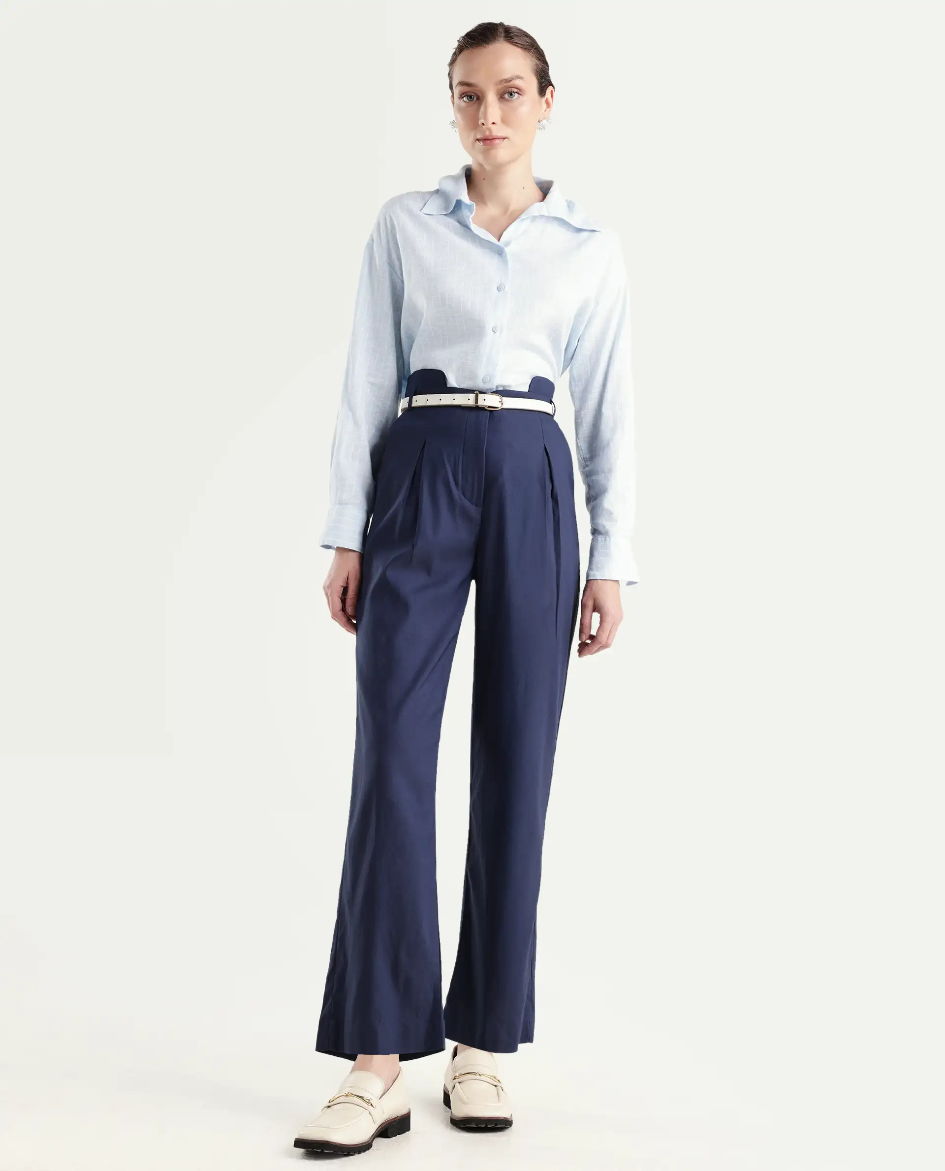 Rareism Women's Evanova Navy Viscose Plain Ankle Length Regular Fit Trouser - Image 3