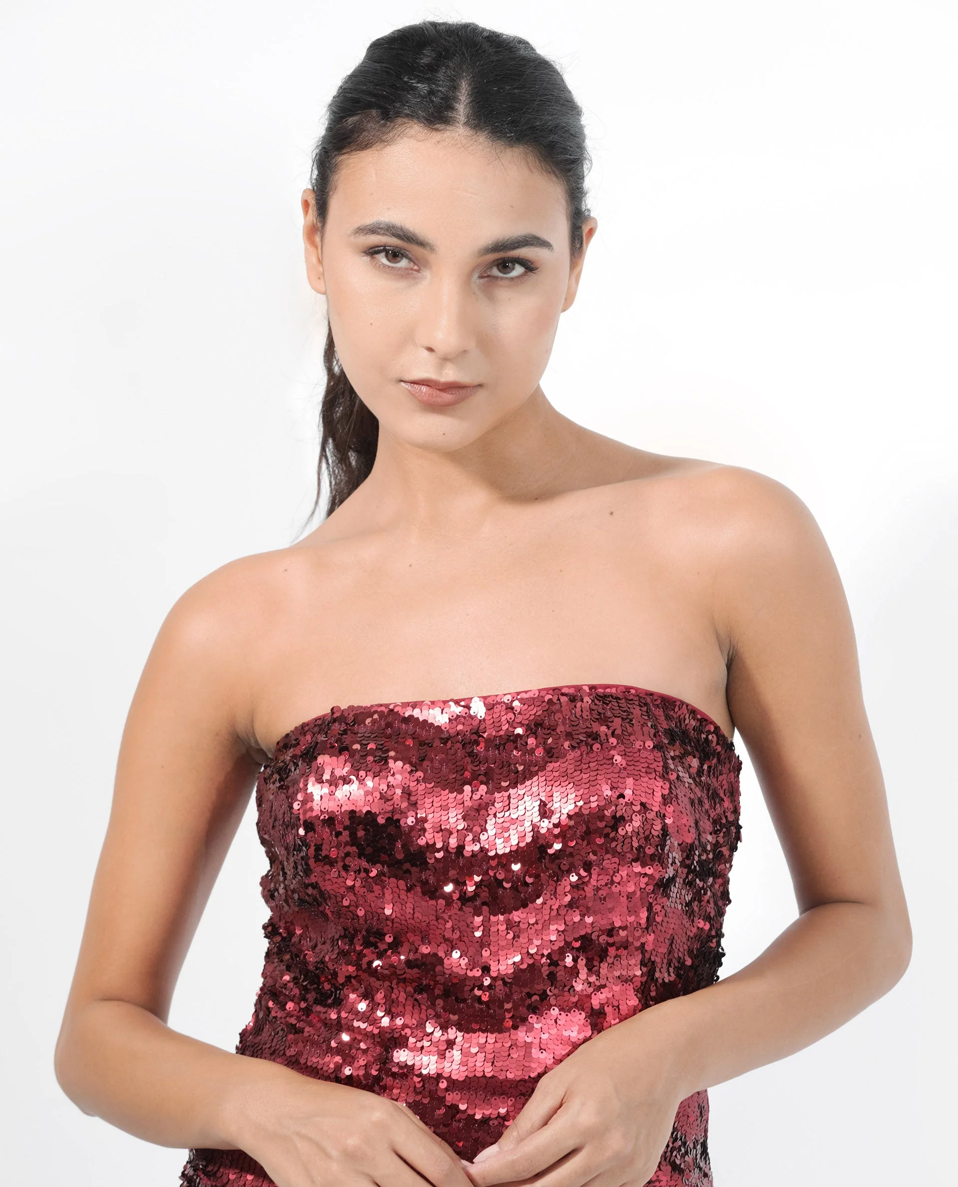Rareism Women's Eve Sheen Red Polyester Tube Neck Sequined Sleeveless Midi Regular Fit Dress - Image 2