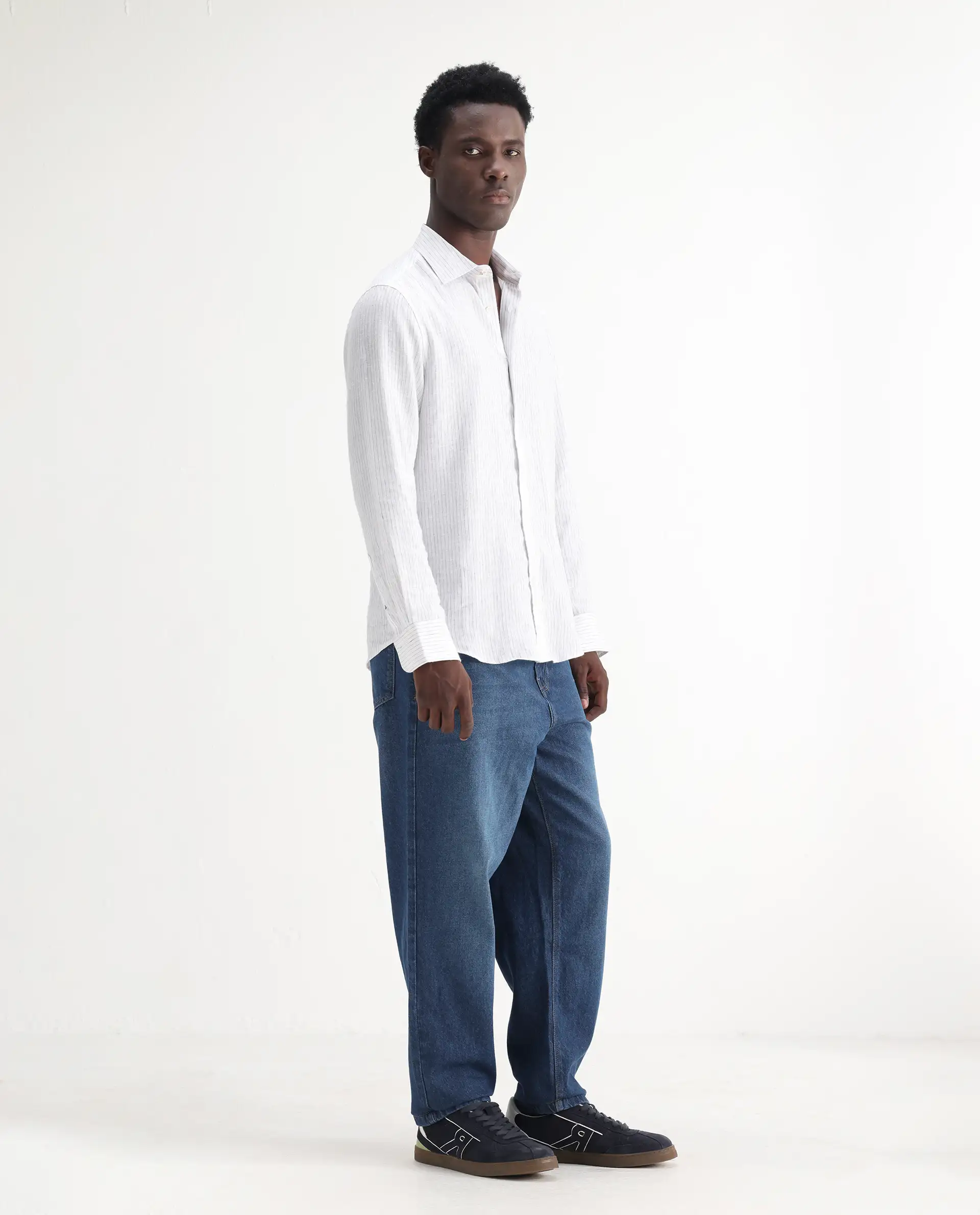 Rare Rabbit Men's Evet Blue Cotton Plain Baggy Fit Jeans - Image 5