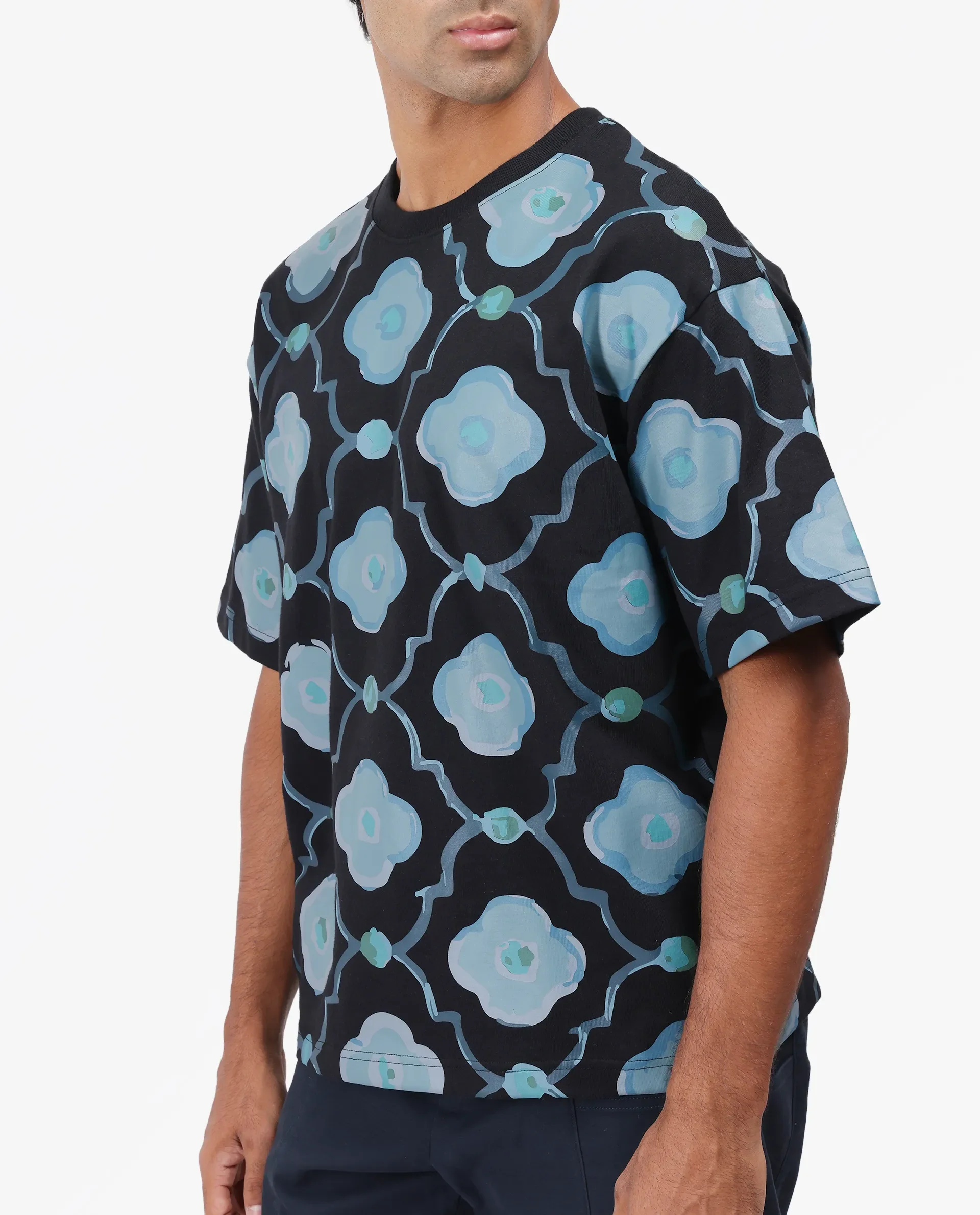 Rare Rabbit Men's Evino Black Cotton Graphic Print Oversized Fit Half Sleeve Crew Neck T-Shirt - Image 3