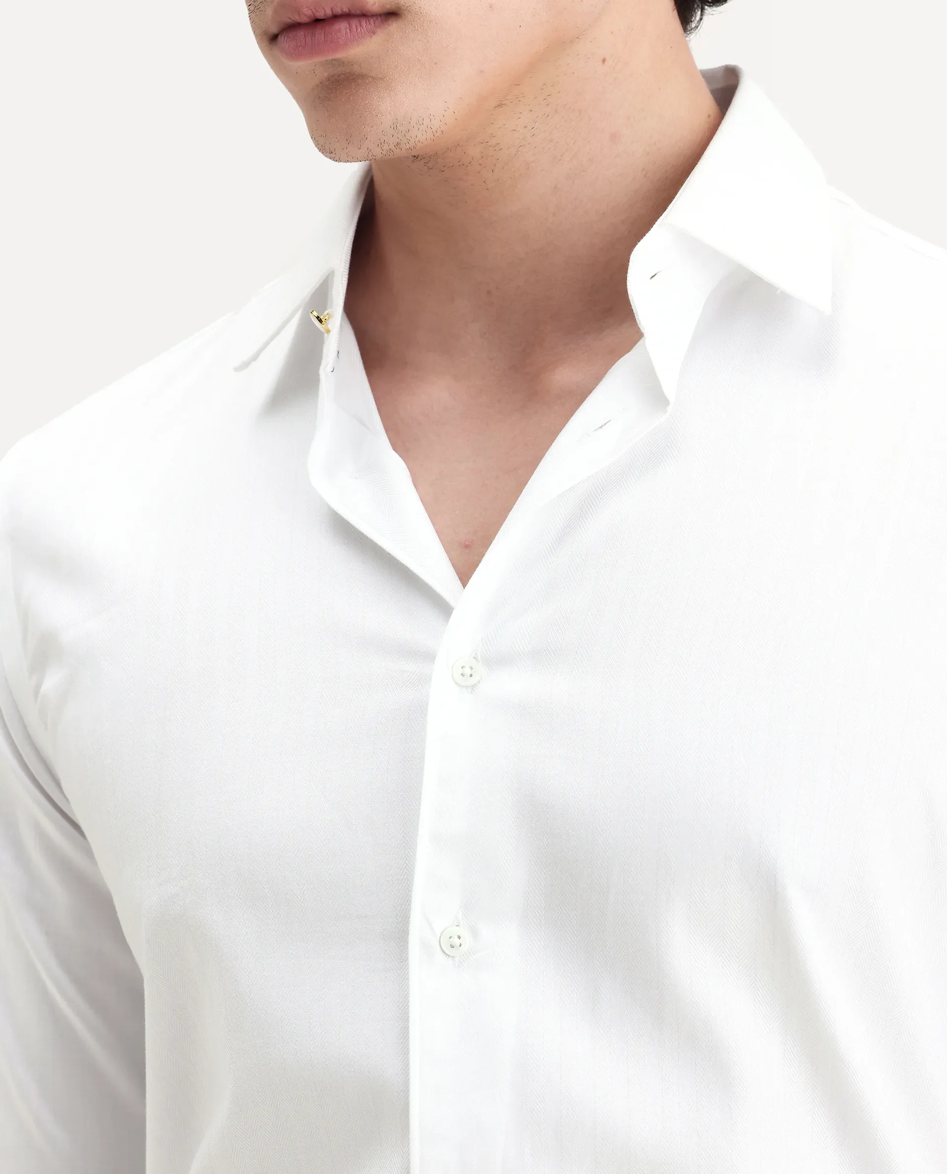 Rare Rabbit Men's Fargo White Cotton Plain Regular Fit Full Sleeve Collared Shirt - Image 3