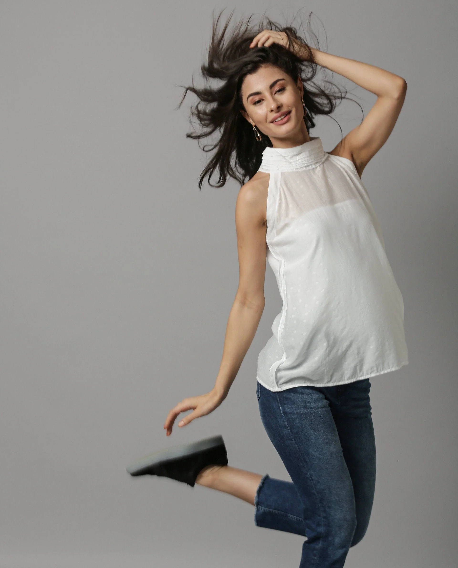 Rareism Women Feather White Top Sleeveless - Image 2