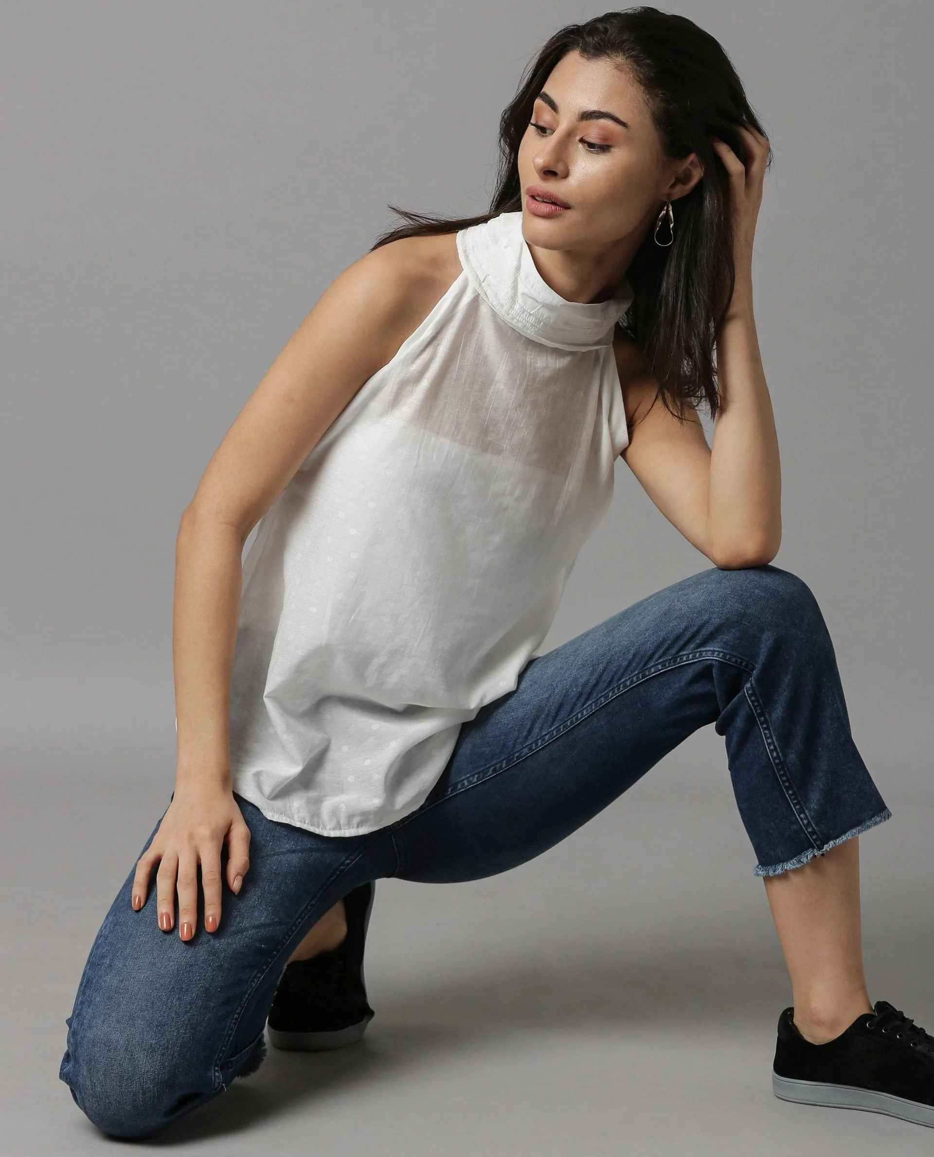 Rareism Women Feather White Top Sleeveless - Image 5
