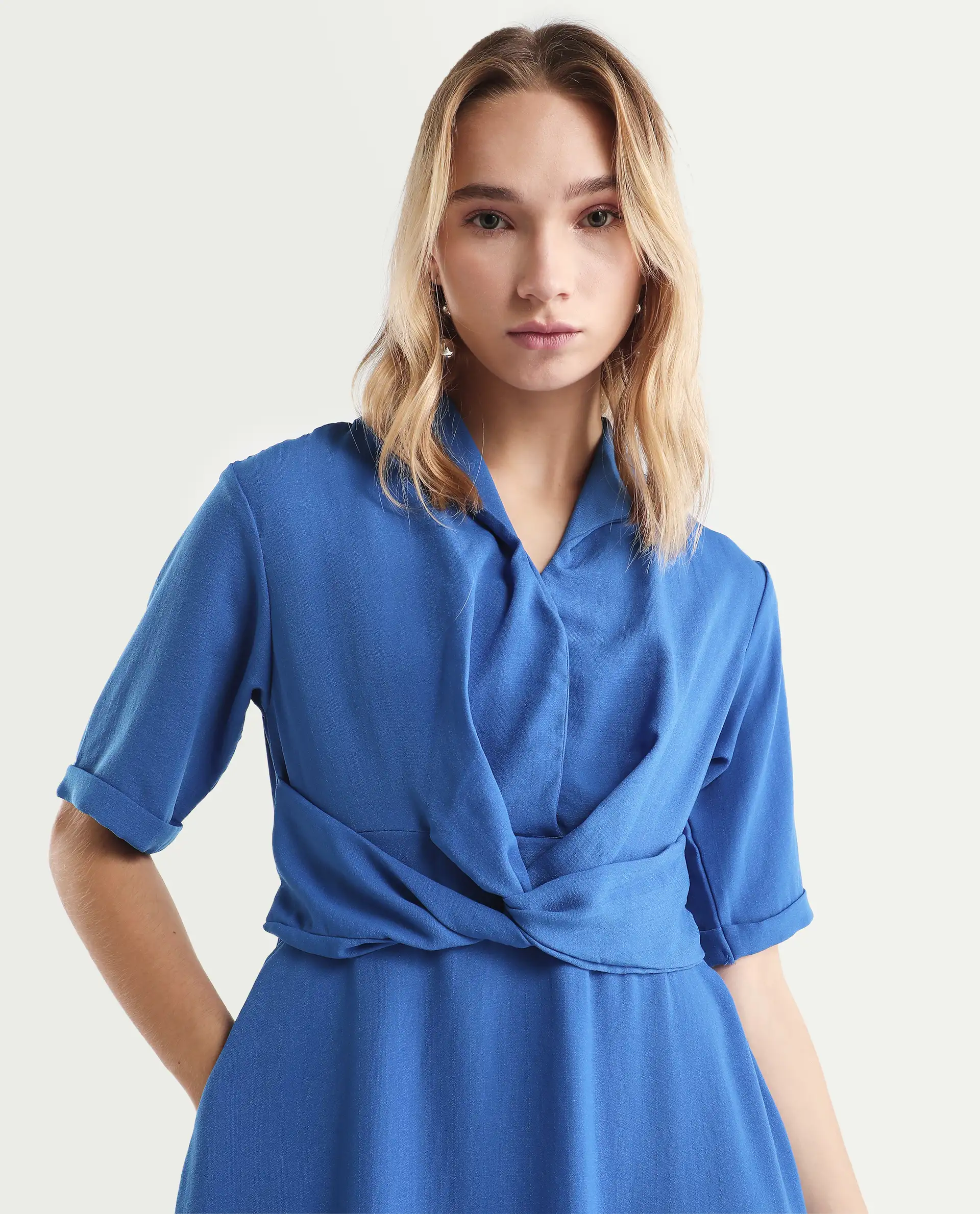 Rareism Women's Fedrez Navy Polyester Cowl Neck Plain Bell Sleeve Maxi Flared Dress - Image 4