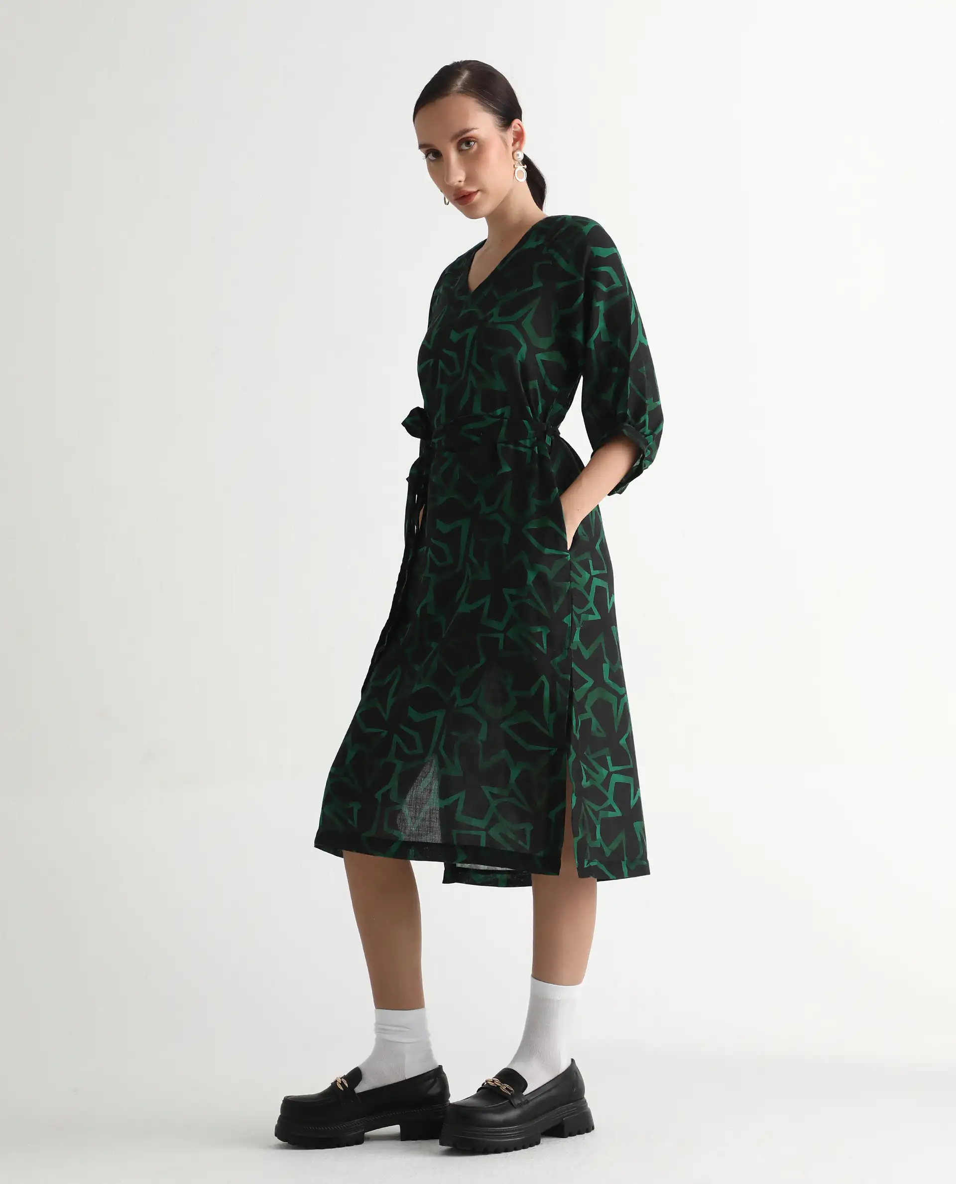 Rareism Women's Feray Dark Black Linen V-Neck Geometric Print Bishop Sleeve Midi A-Line Dress - Image 6