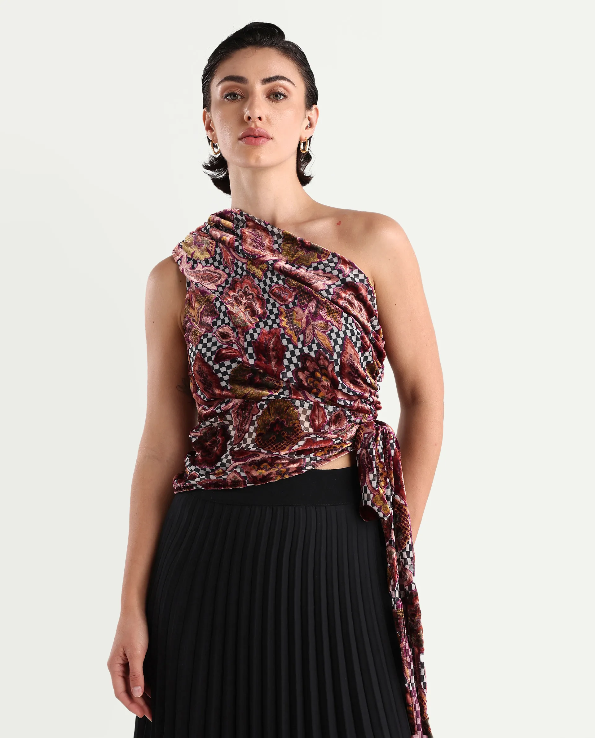 Rareism Women's Fertin Multi Polyester One Shoulder Floral Print Sleeveless Regular Fitted Top - Image 4