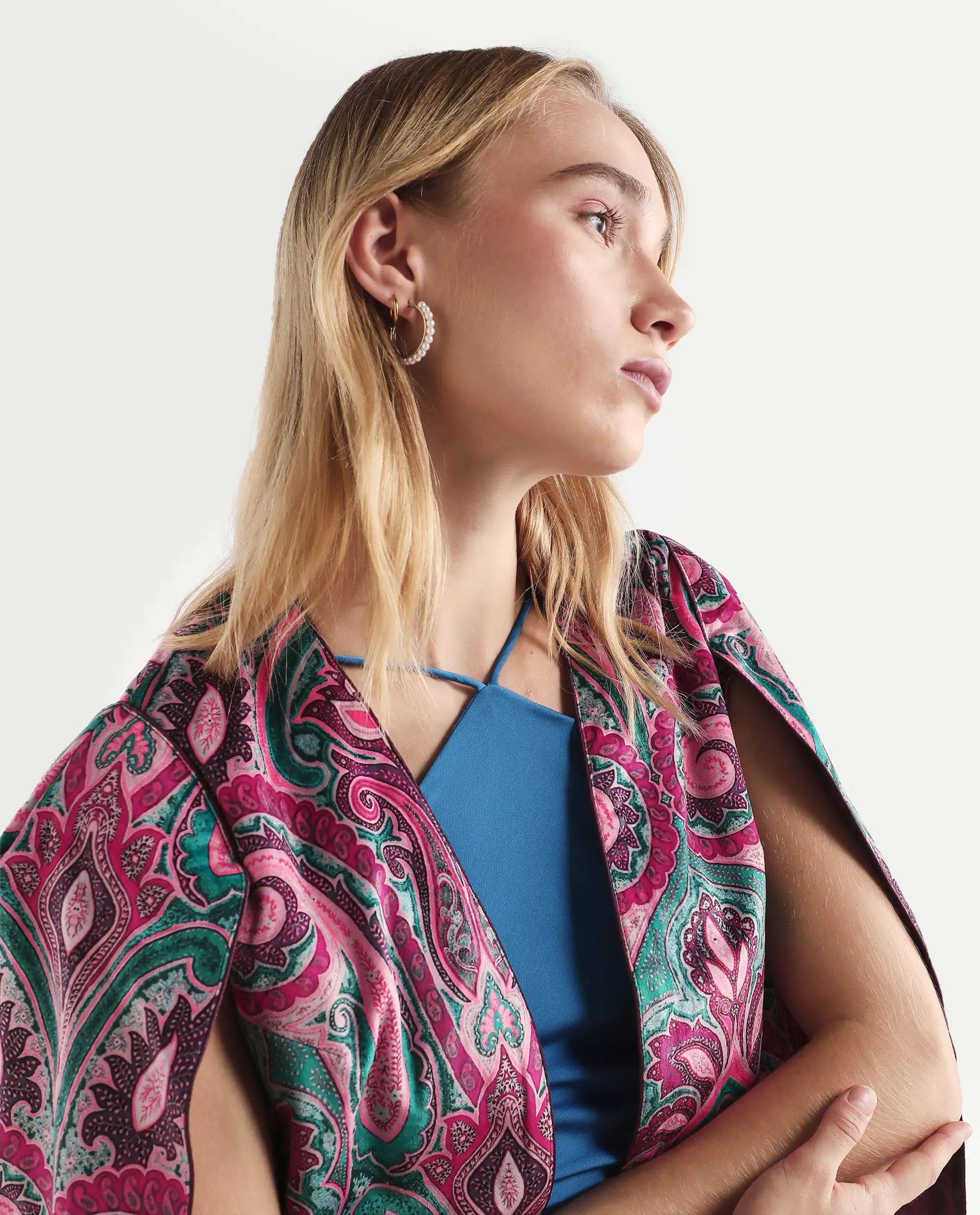 Rareism Women's Fewdy Multi Velvet Collarless Paisley Print Crop Regular Fit Jacket - Image 4