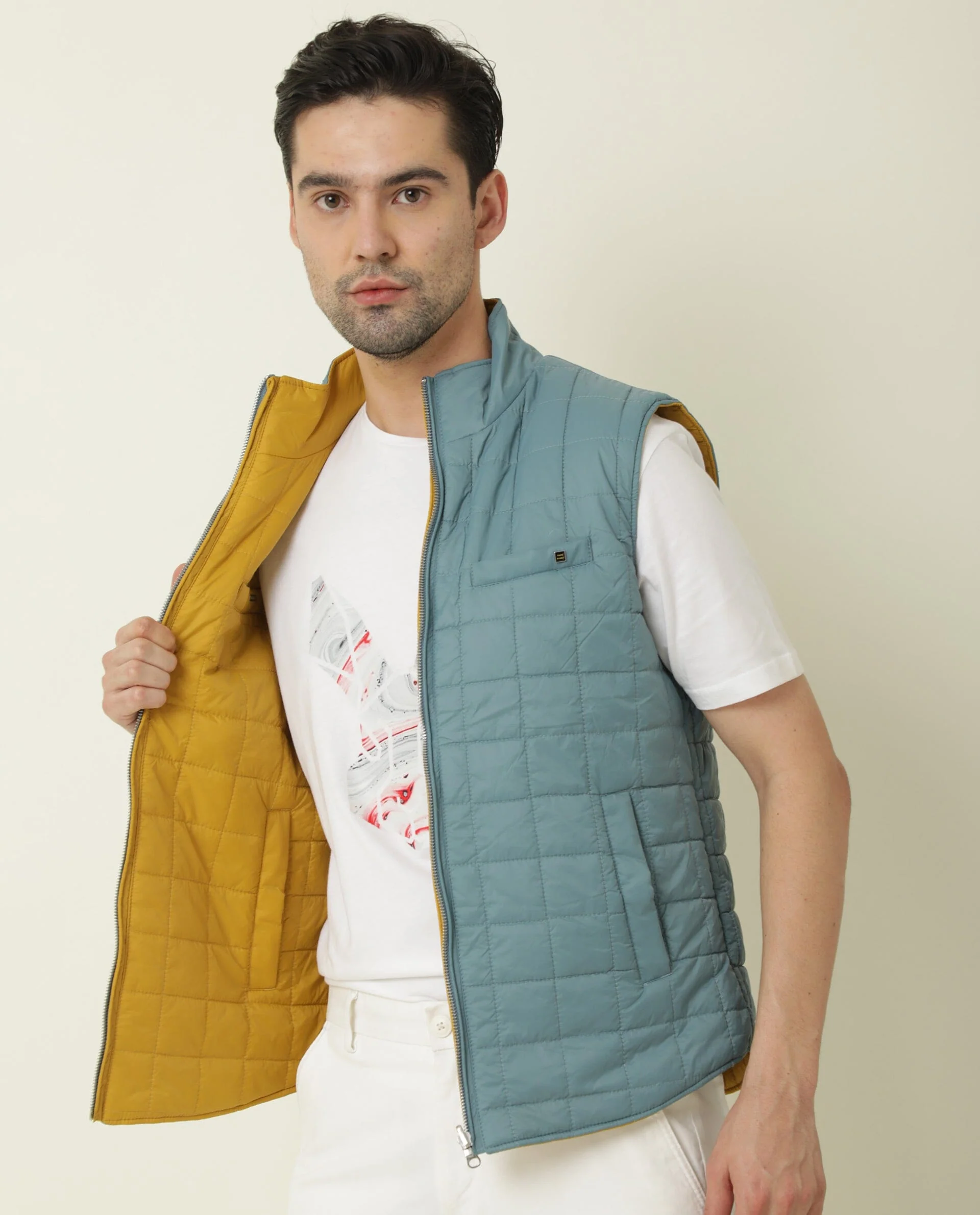 Rare Rabbit Men's Fillex Blue Nylon Plain Regular Fit Sleeveless Mandarin Collar Jacket - Image 2