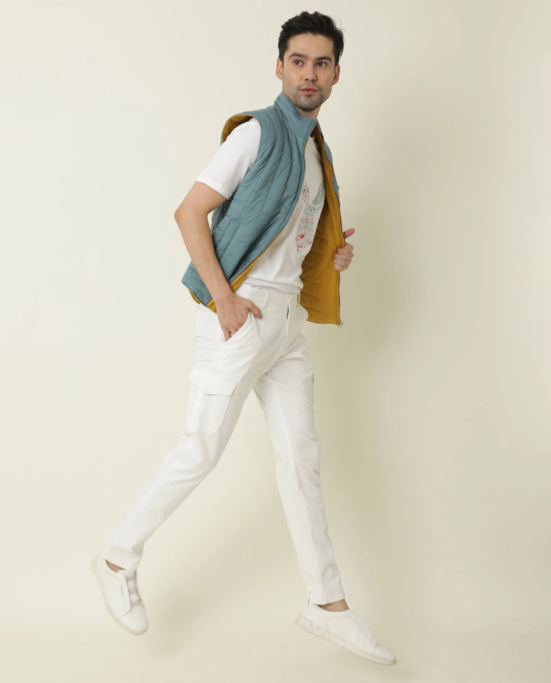 Rare Rabbit Men's Fillex Blue Nylon Plain Regular Fit Sleeveless Mandarin Collar Jacket - Image 6