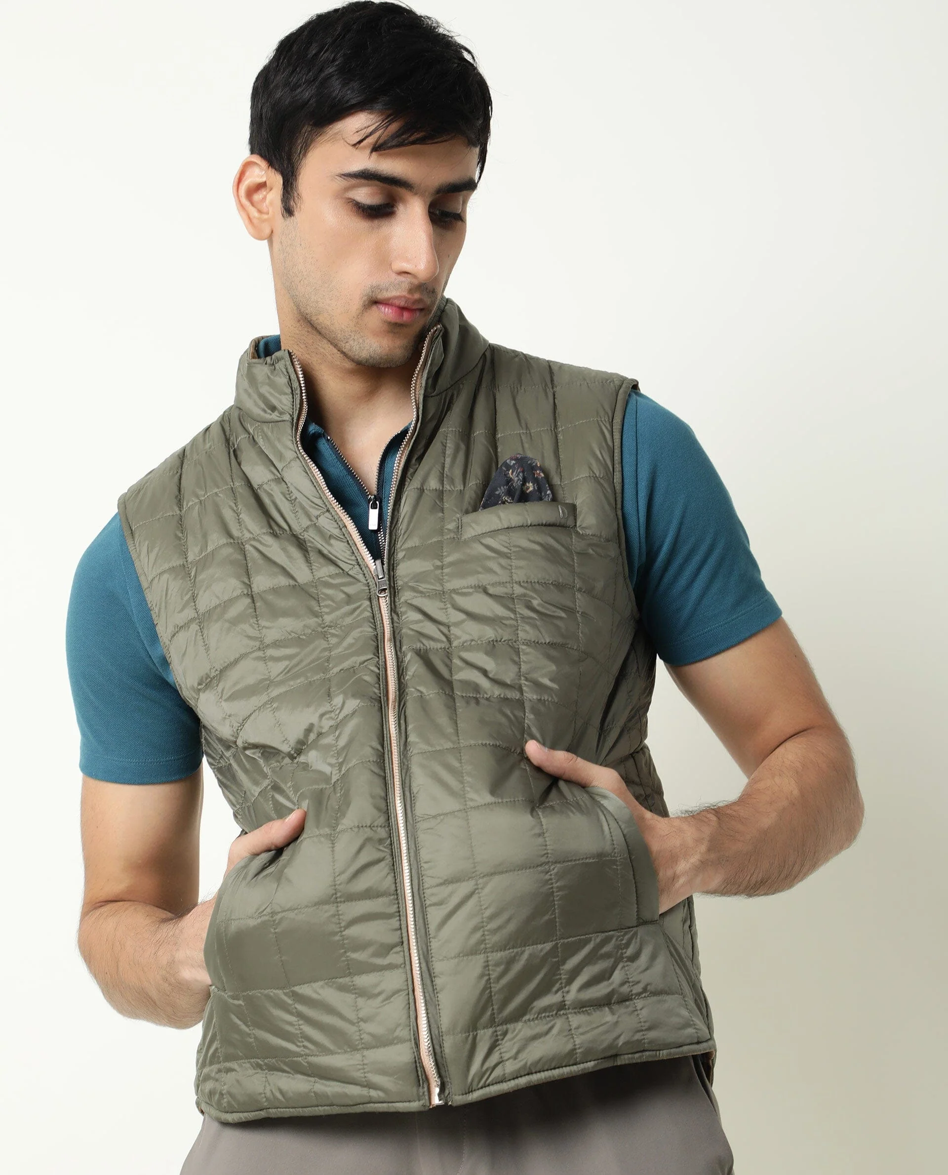 Rare Rabbit Men's Fillex Olive Nylon Plain Regular Fit Sleeveless Mandarin Collar Jacket - Image 2