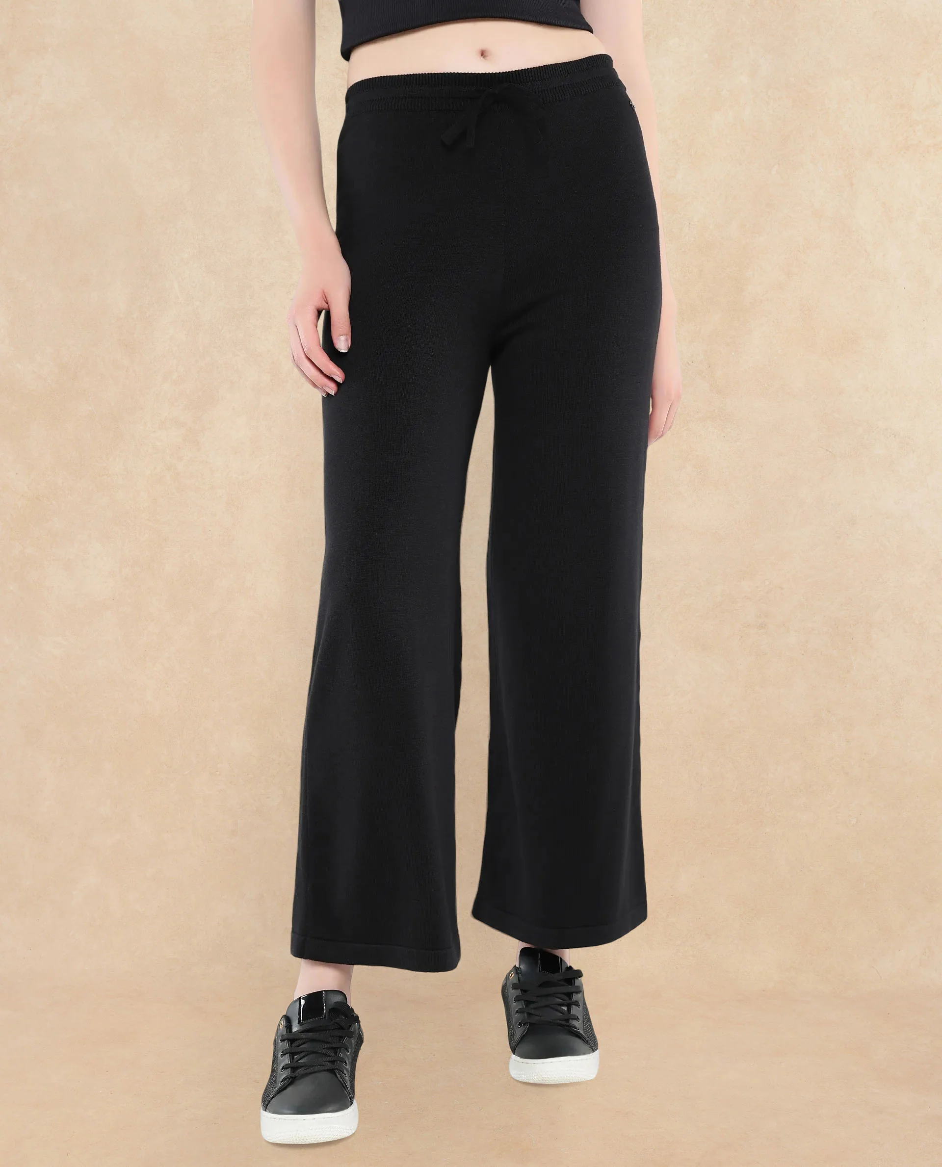 Rareism Women's Finnet B Black Knit Plain Ankle Length Wide Leg Track Pant