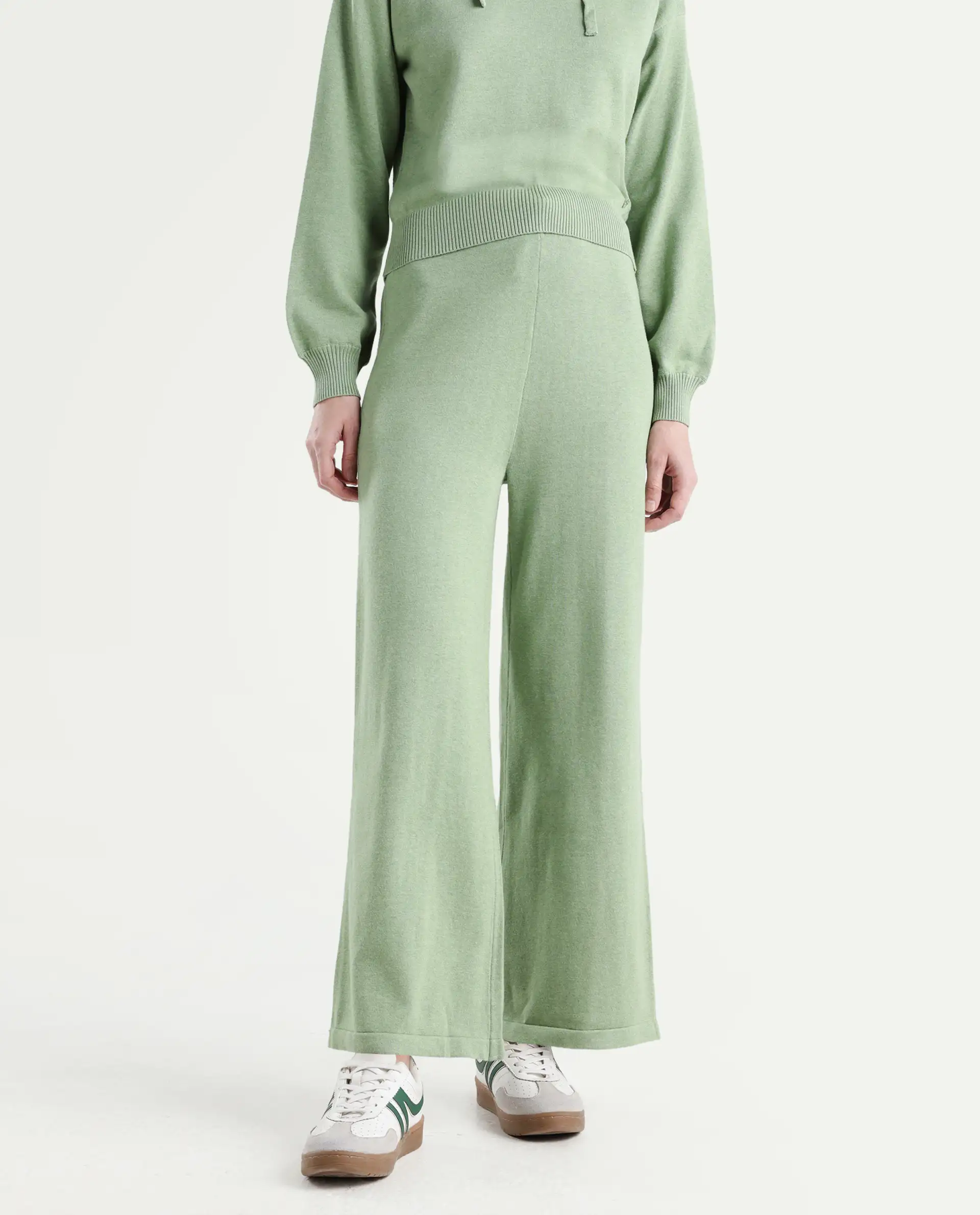 Rareism Women's Finnet B Dusky Green Knit Plain Ankle Length Straight Fit Track Pant - Image 2