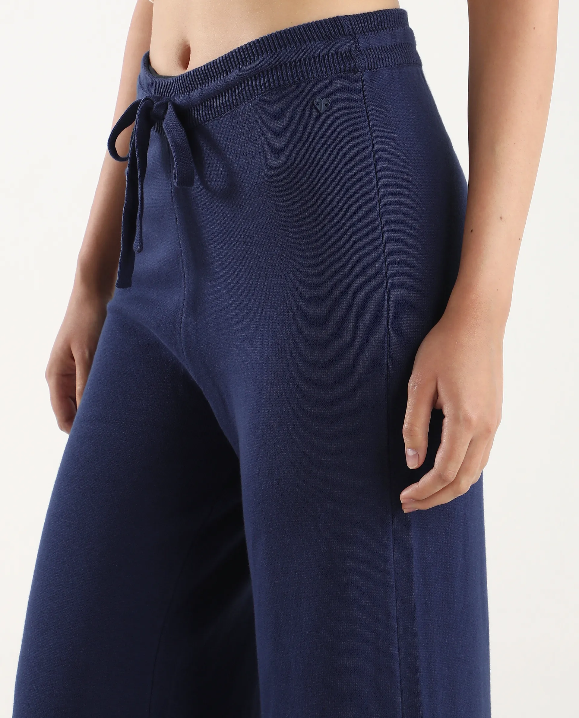 Rareism Women's Finnet B Navy Knit Plain Ankle Length Wide Leg Track Pant - Image 5
