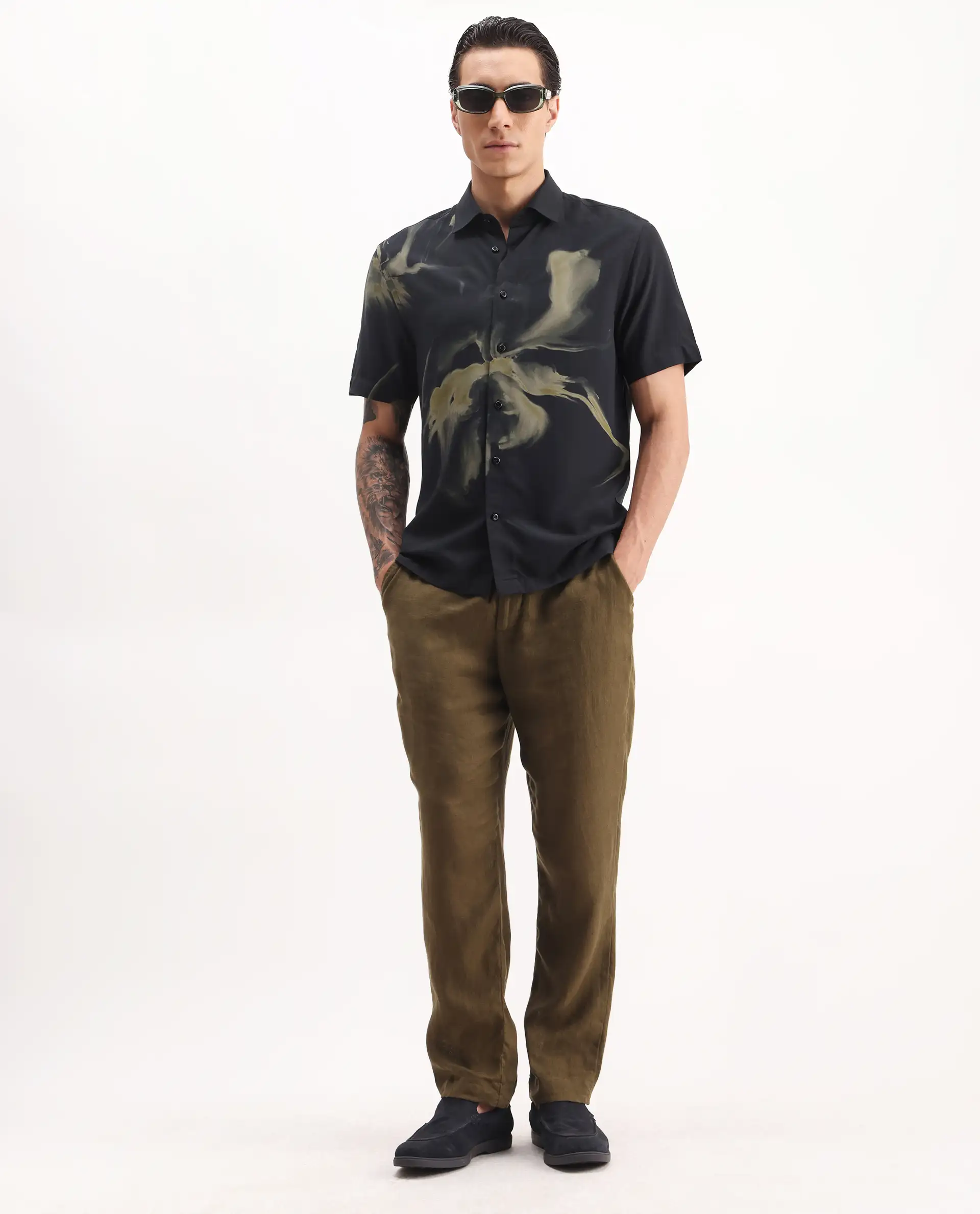 Rare Rabbit Men's Flara Black Viscose Floral Print Regular Fit Half Sleeve Collared Shirt - Image 2