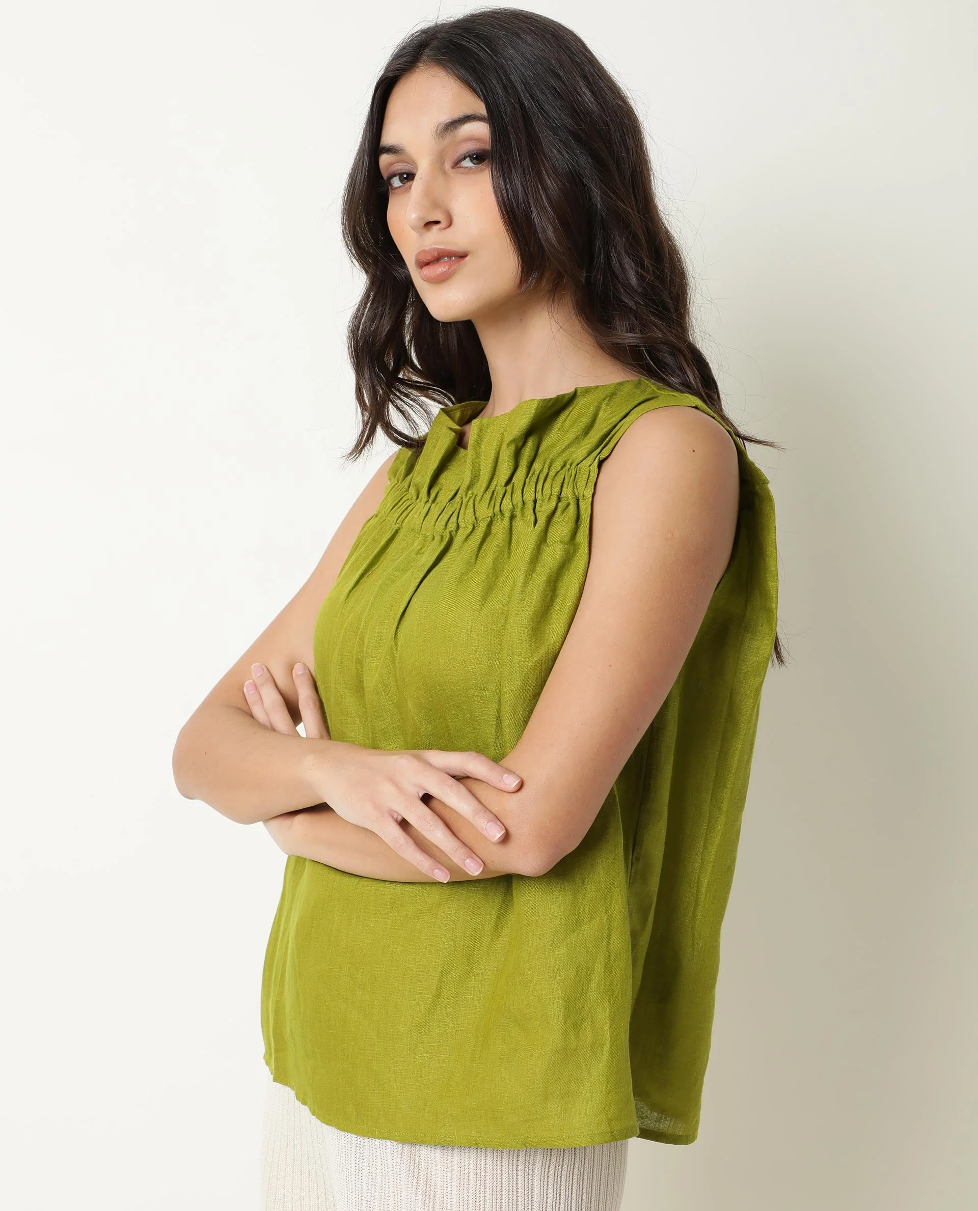 Rareism Women's Flash Green Linen Square Neck Plain Knee Length Tailored Top - Image 8