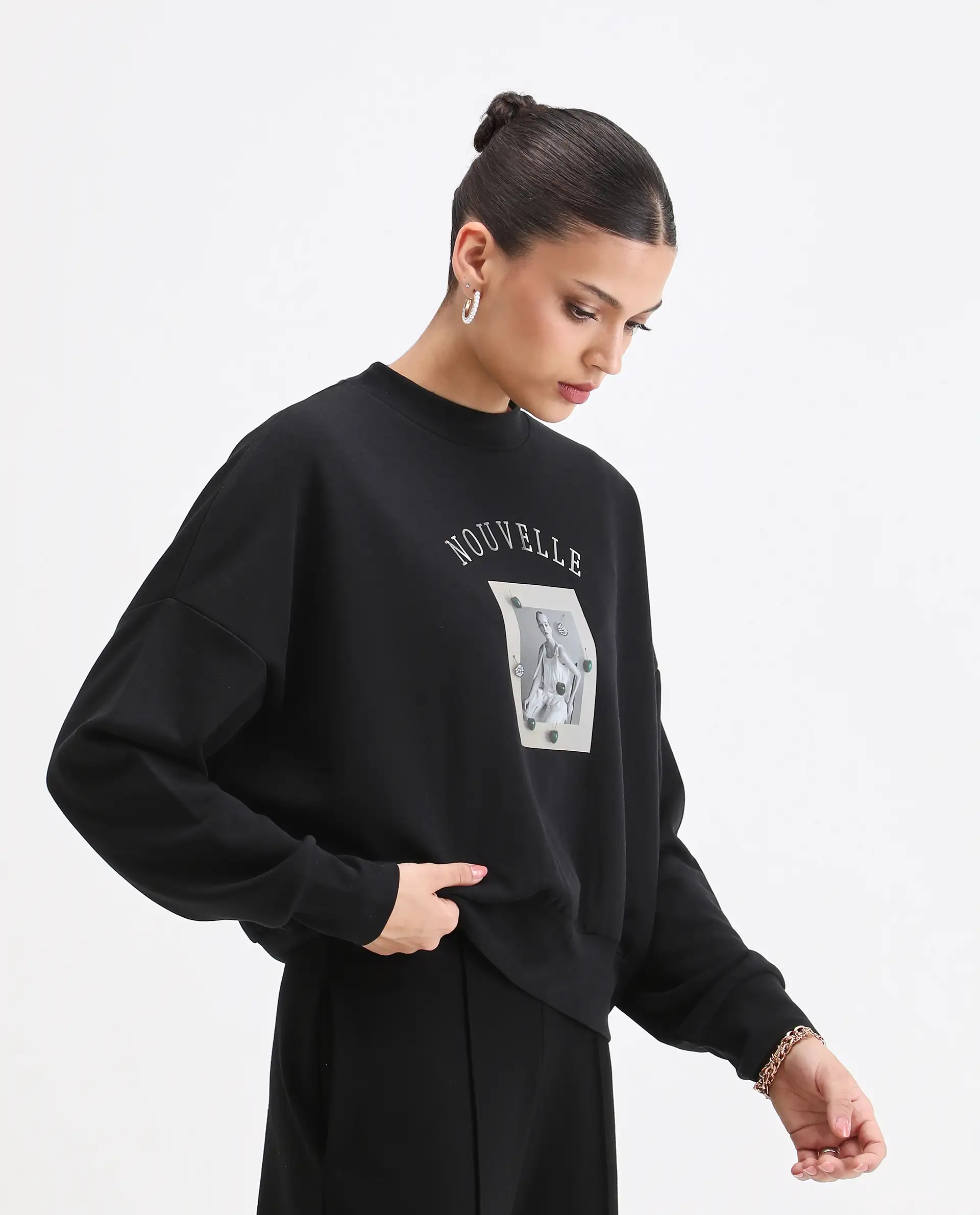 Rareism Women's Flen Black Cotton Blend Crew Neck Oversize Fit Graphic Print Sweatshirt - Image 4