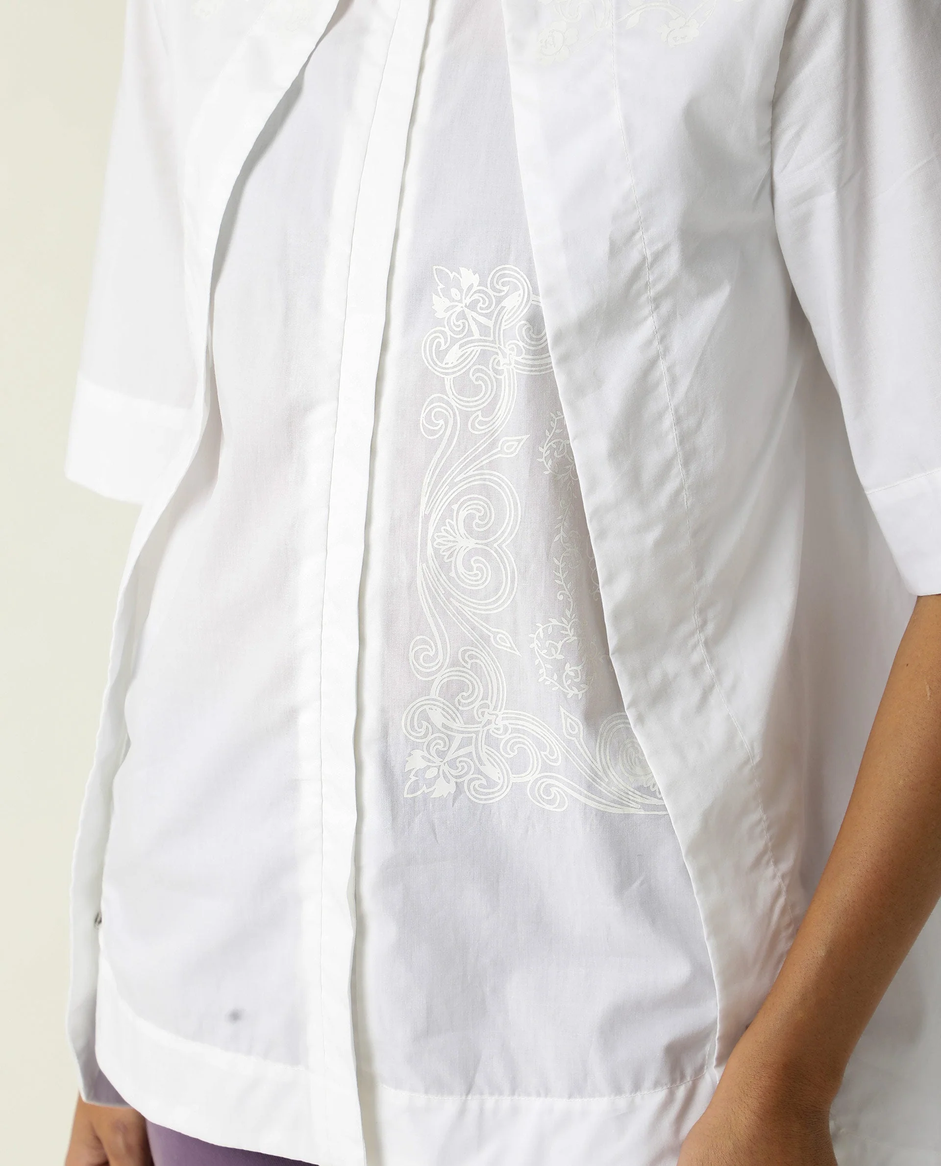 Rareism Women's Flick White Cotton Spread Collar Plain Regular Fit Top - Image 3